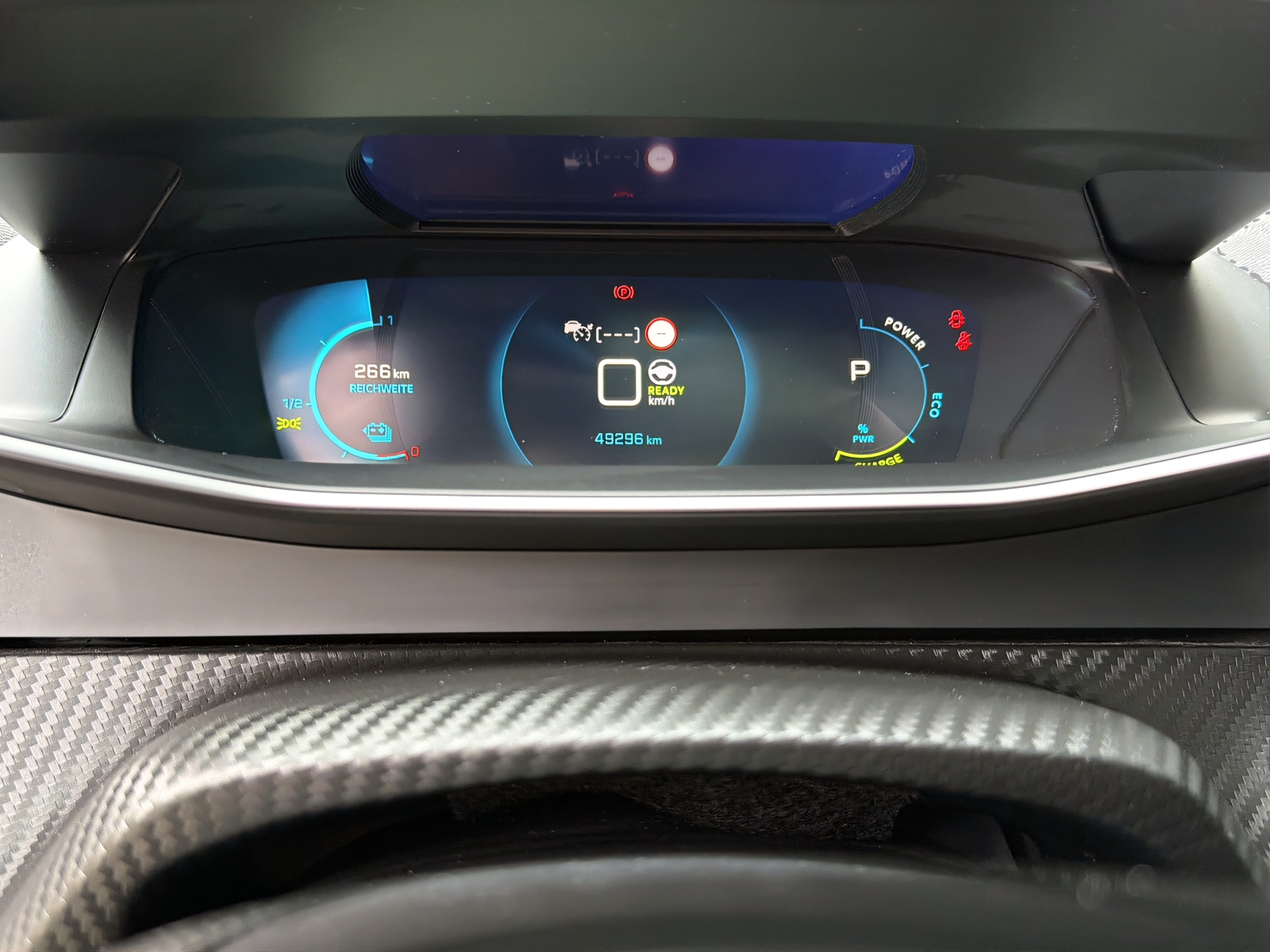 PEUGEOT 2008 e-GT-image-10