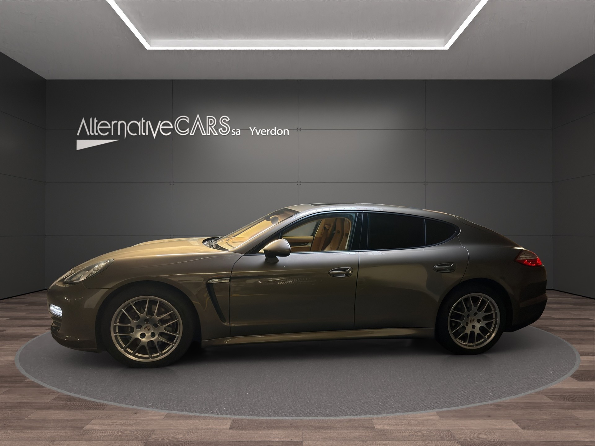 PORSCHE Panamera 4 3.6 PDK-showroom-element-2