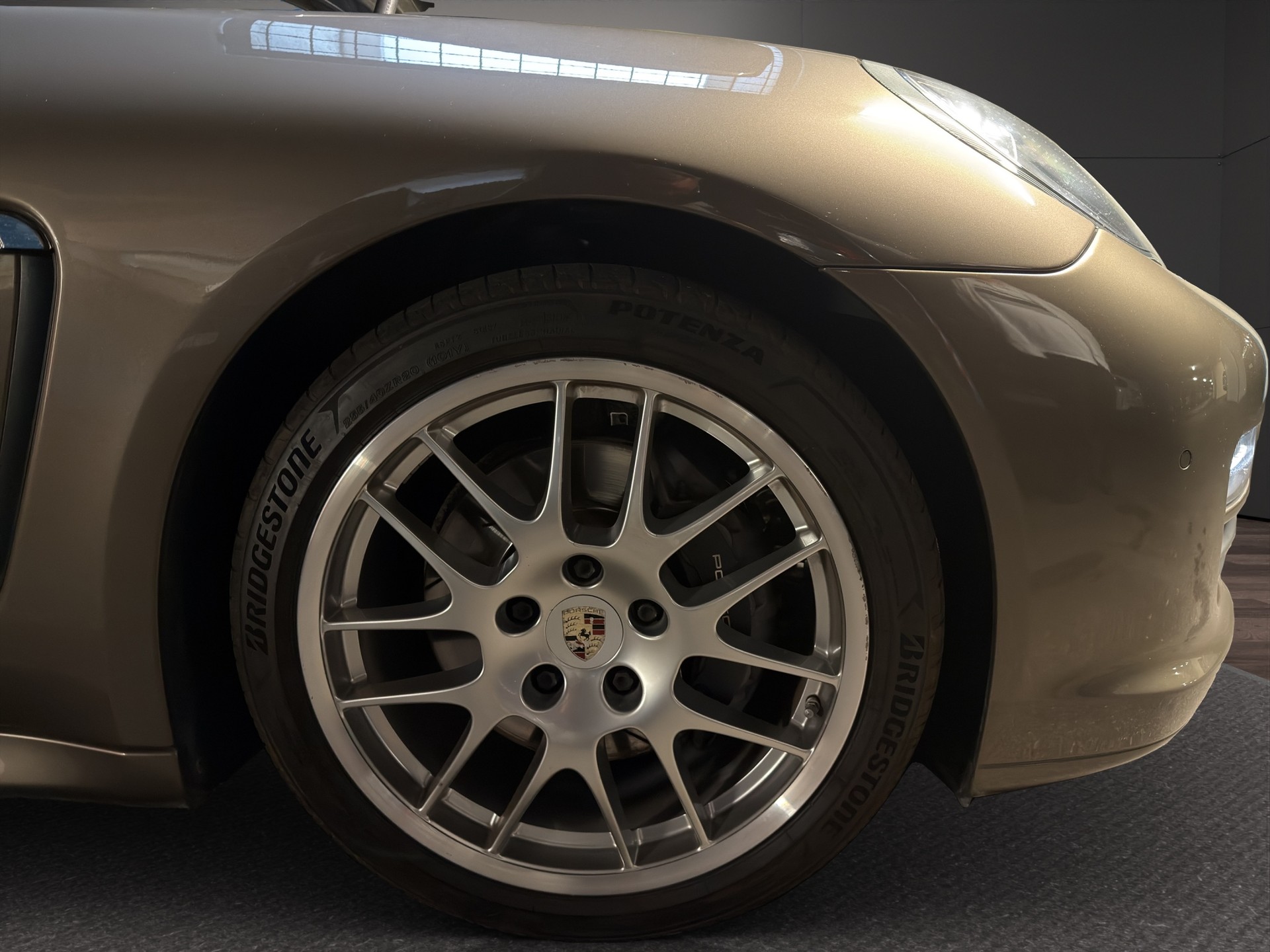 PORSCHE Panamera 4 3.6 PDK-image-19