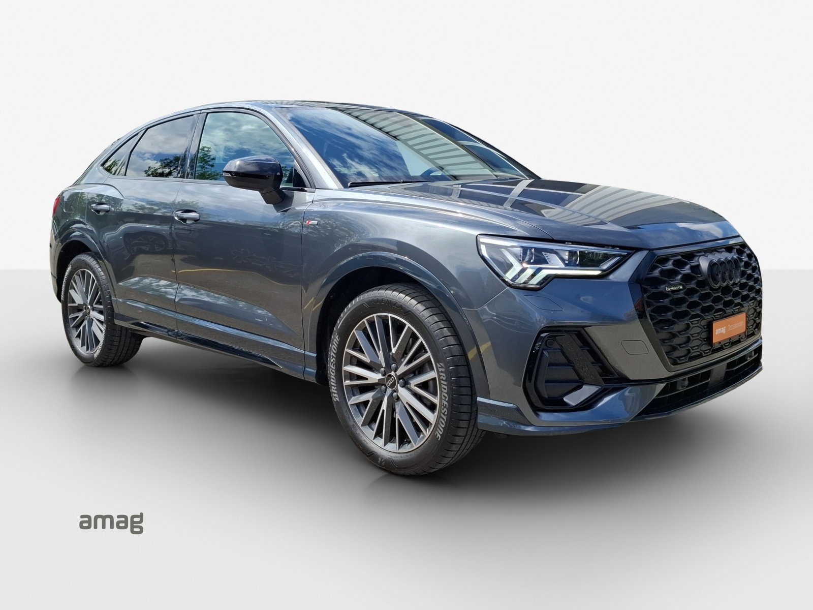 AUDI Q3 Sportback 40 TFSI S line quattro S-tronic-image-5
