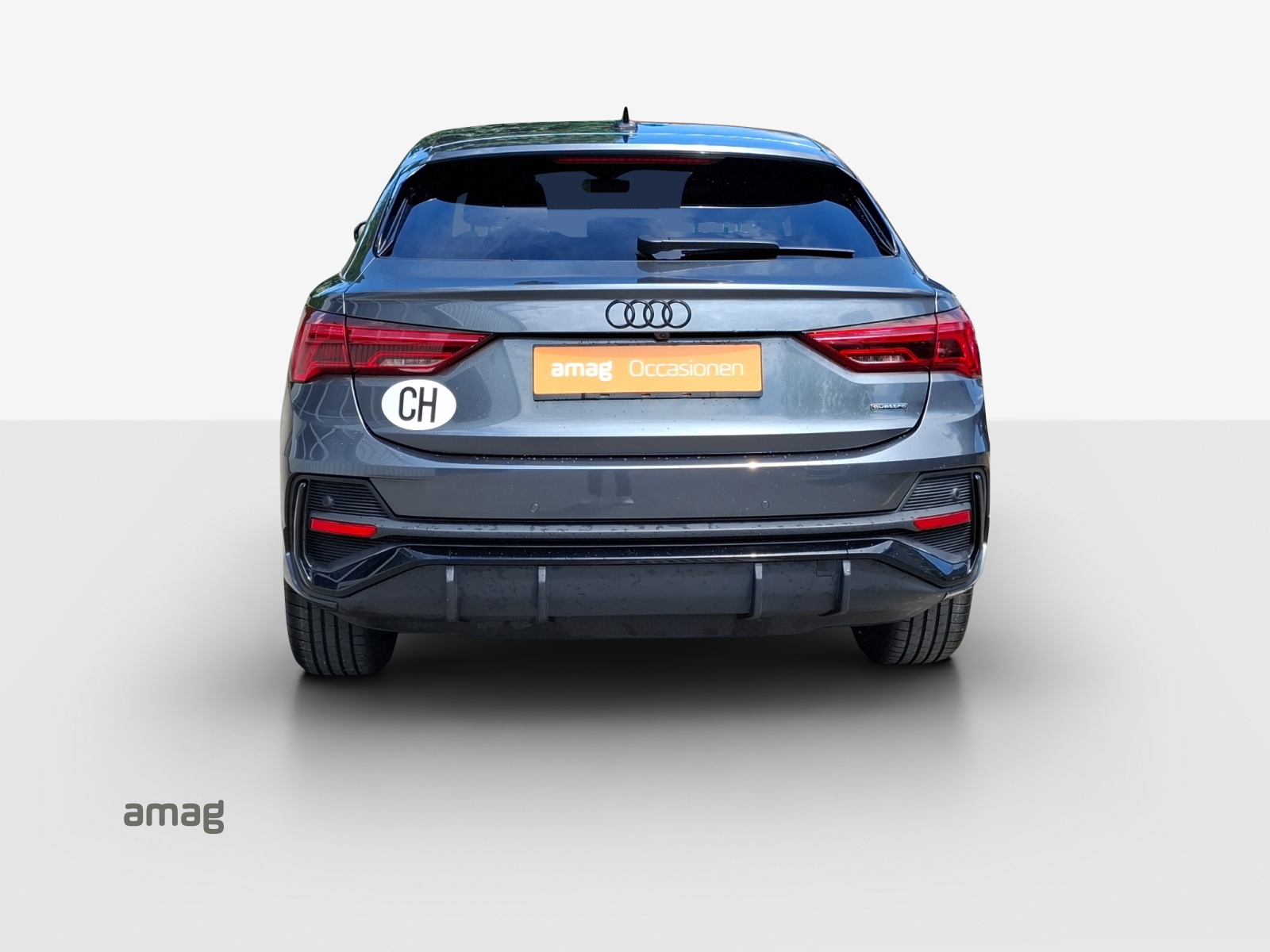 AUDI Q3 Sportback 40 TFSI S line quattro S-tronic-image-3