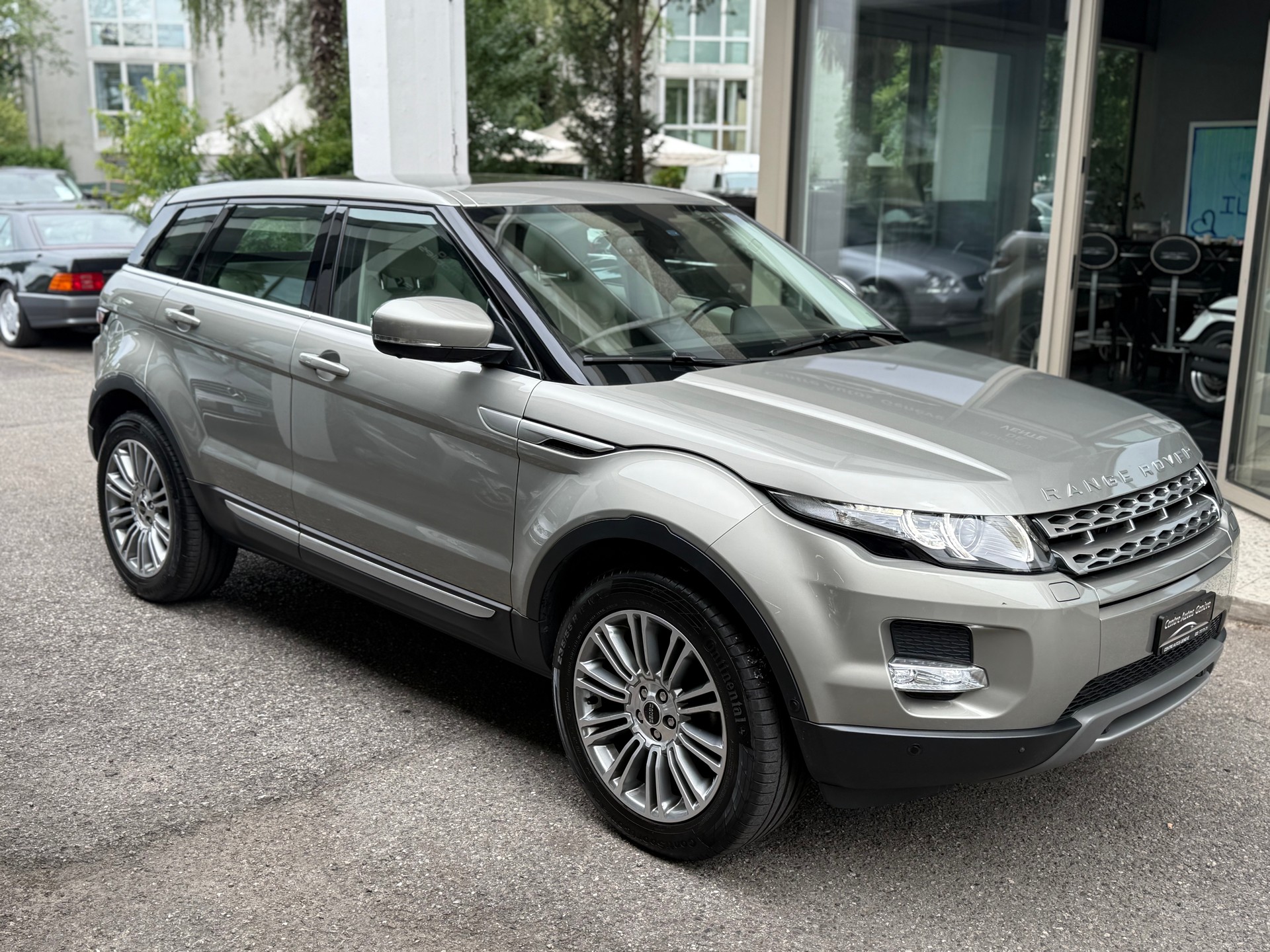 LAND ROVER Range Rover Evoque 2.0 Si4 Prestige AT6-image-1