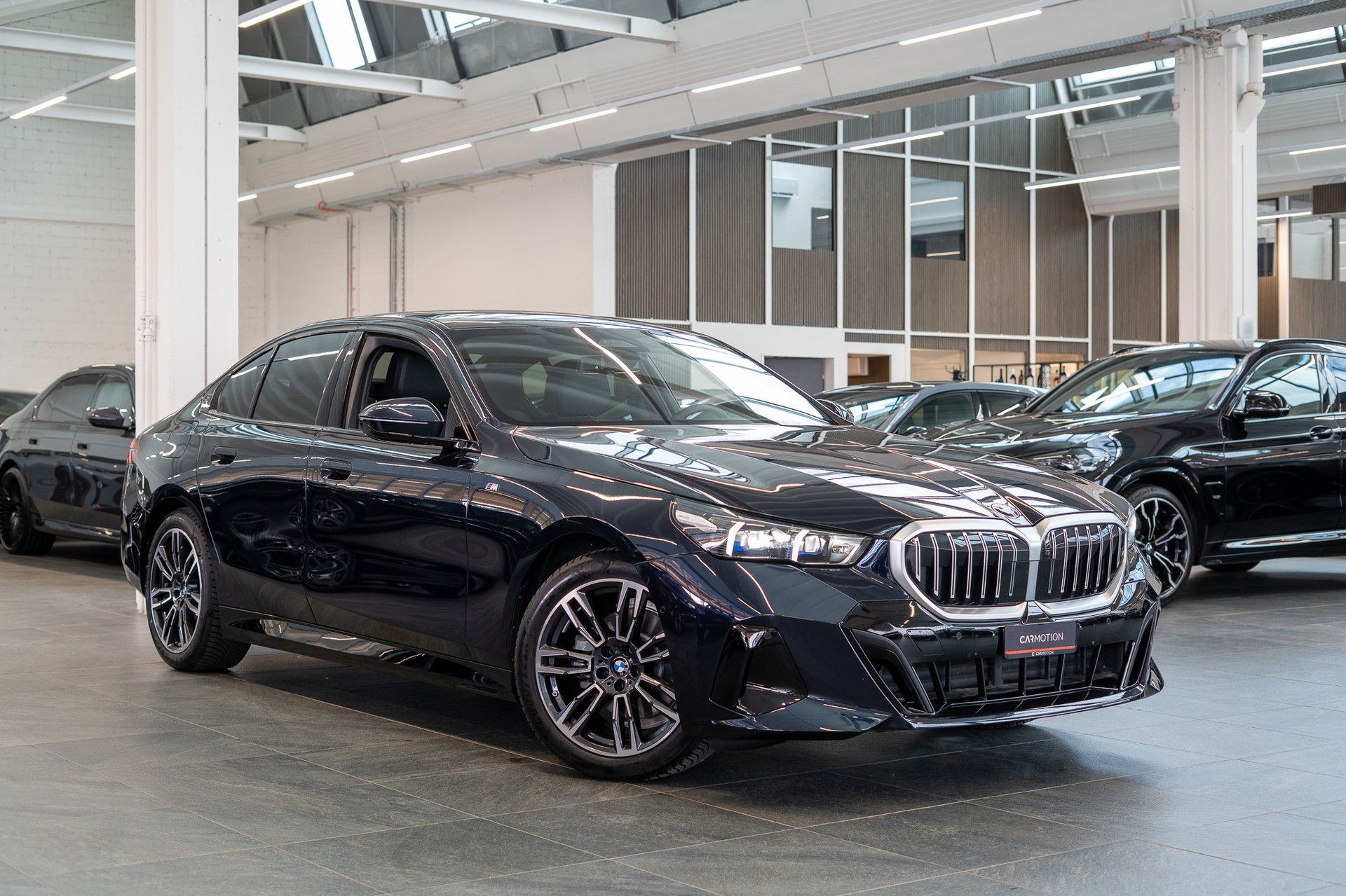 BMW 520i M Sport / 360°Kamera / HeadUp / Harman/Kardon /-showroom-element-2
