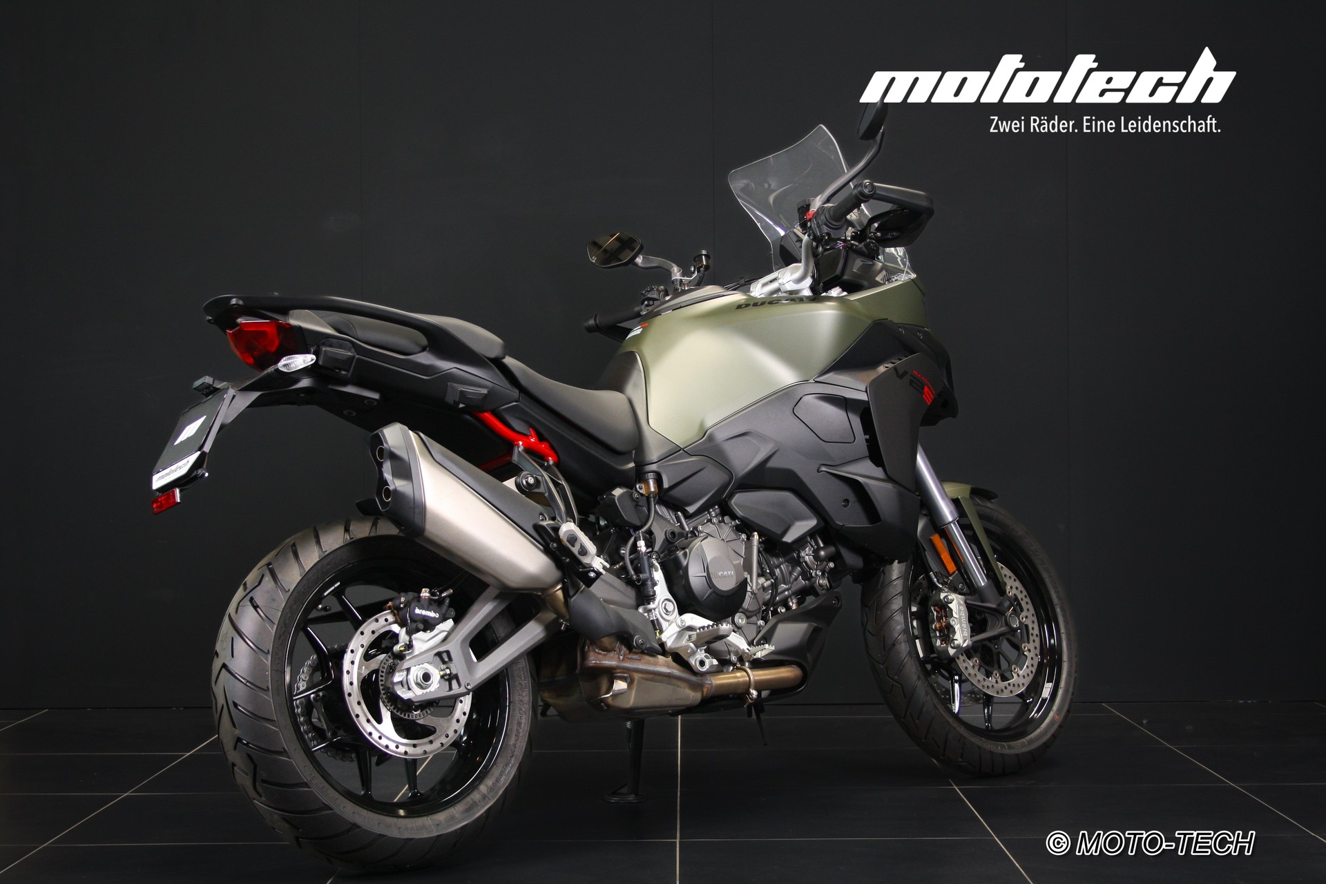 DUCATI Multistrada V2 S-image-2