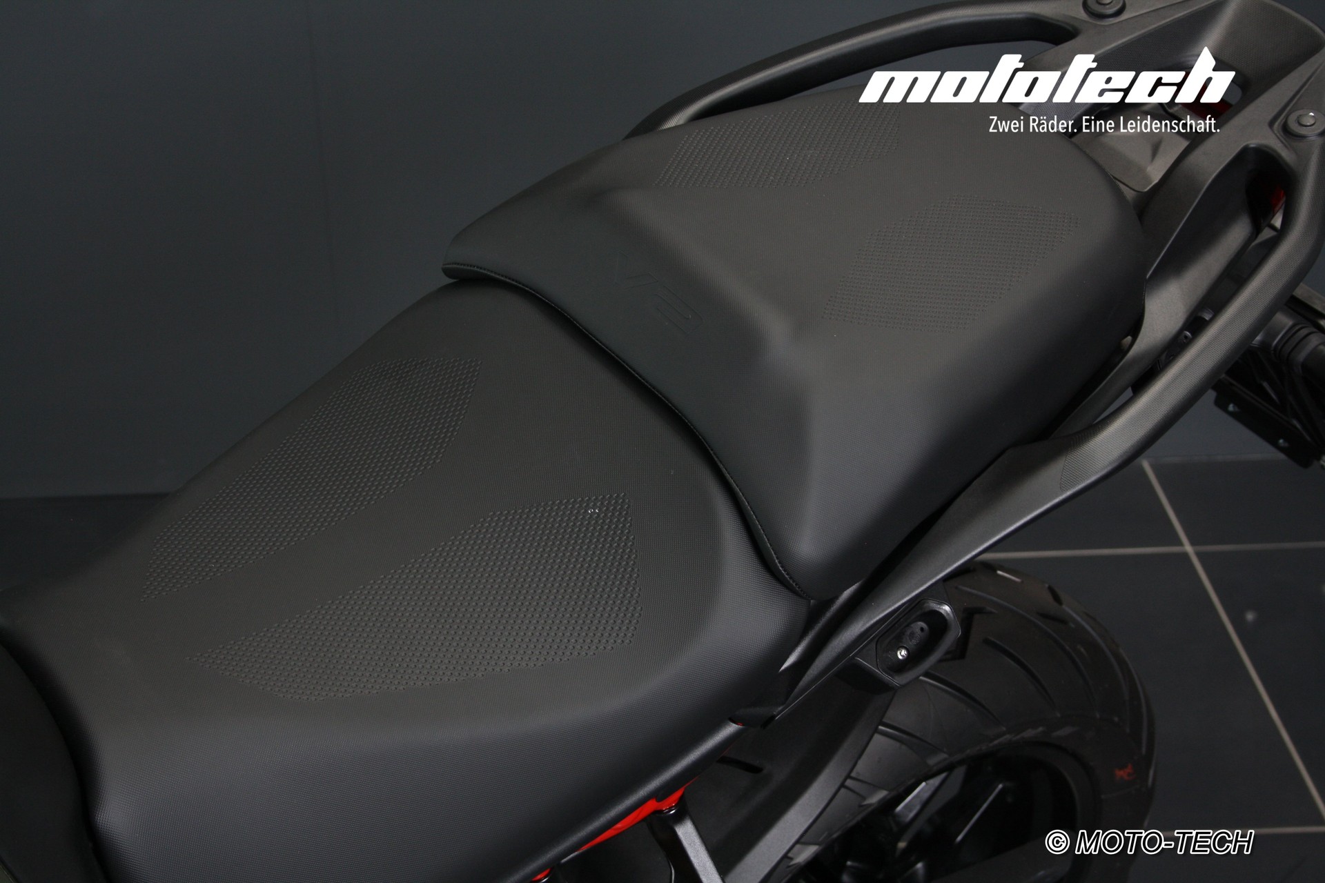 DUCATI Multistrada V2 S-image-10