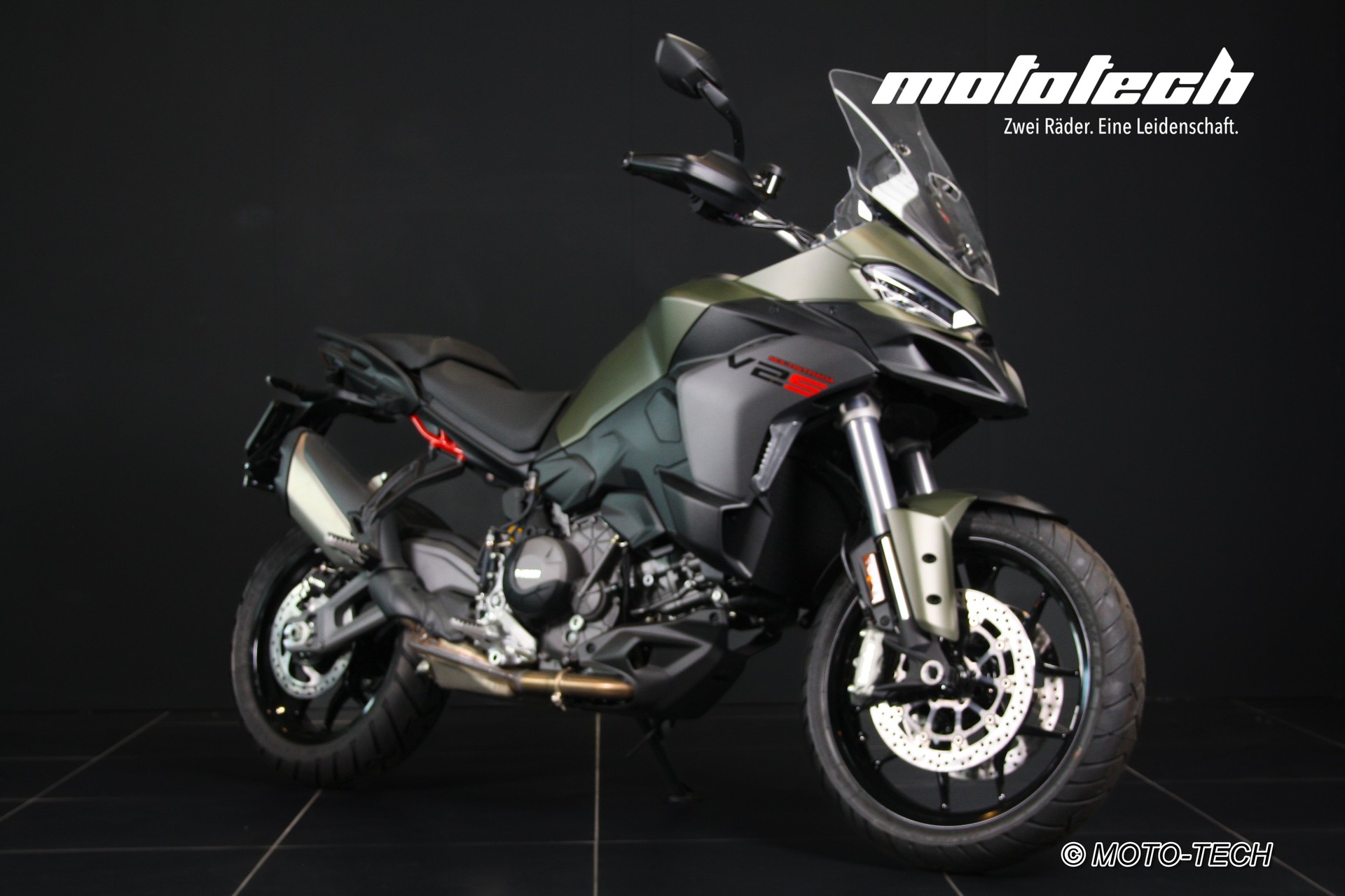 DUCATI Multistrada V2 S-image-0