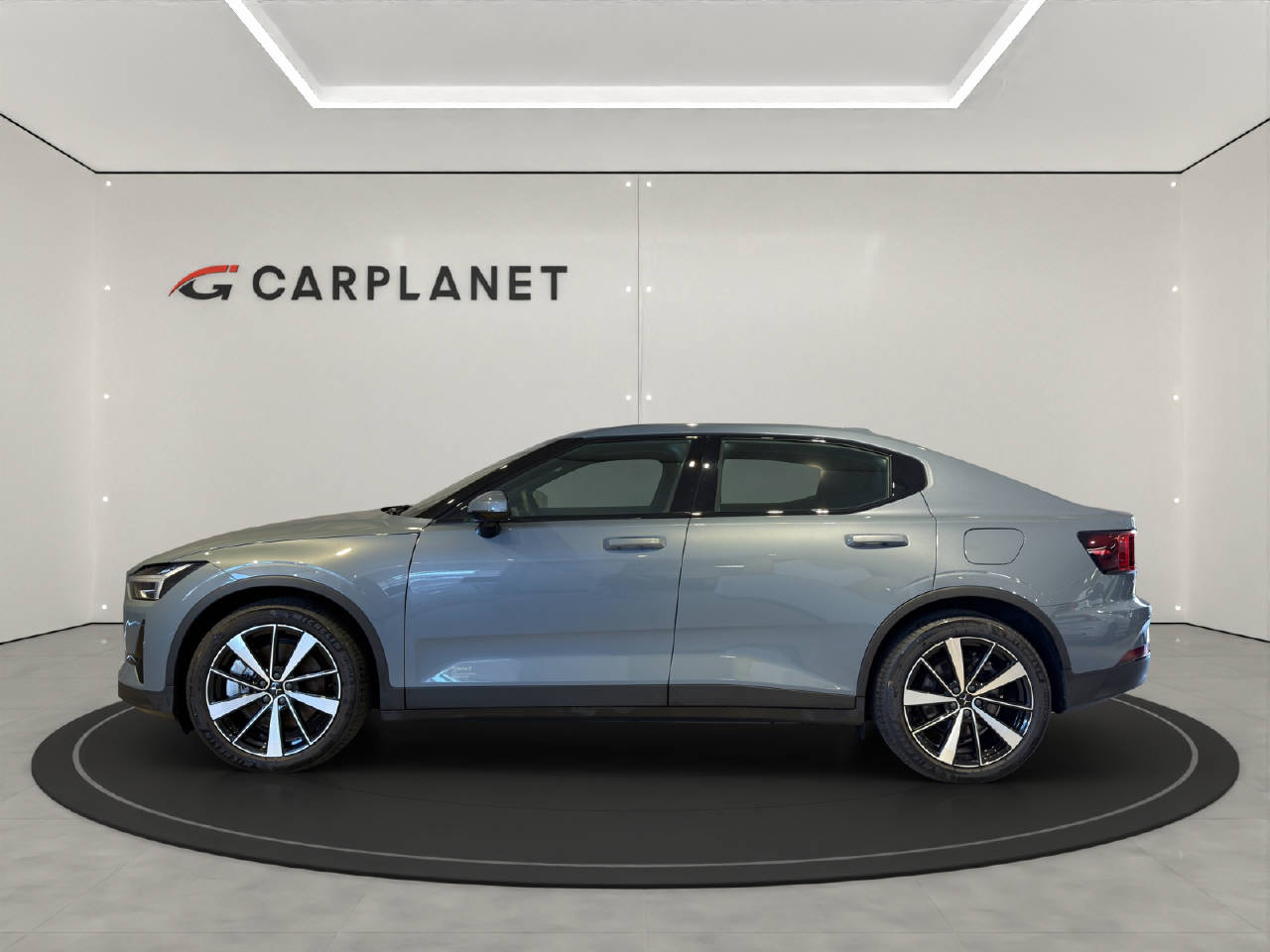 POLESTAR 2 Long Range Single Motor-showroom-element-1