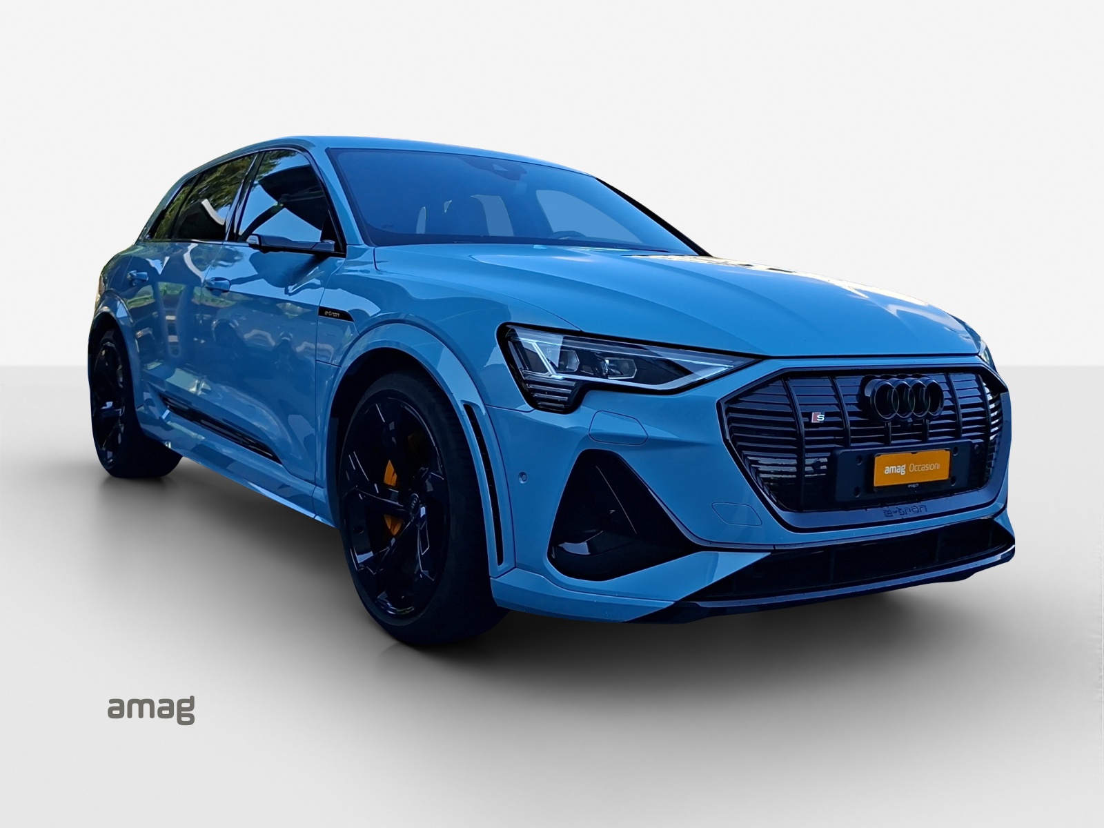 AUDI e-tron S quattro-image-5