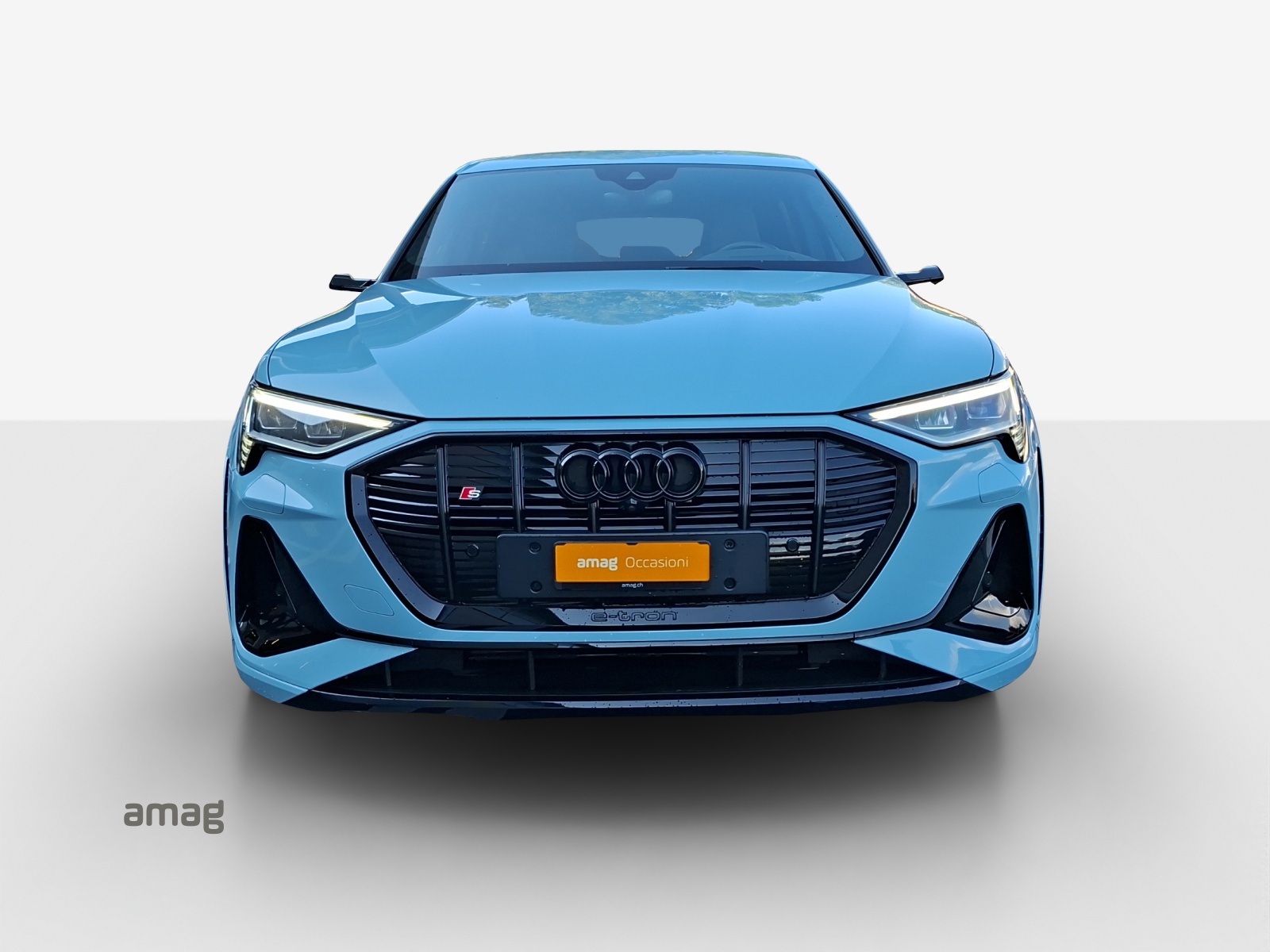 AUDI e-tron S quattro-image-6