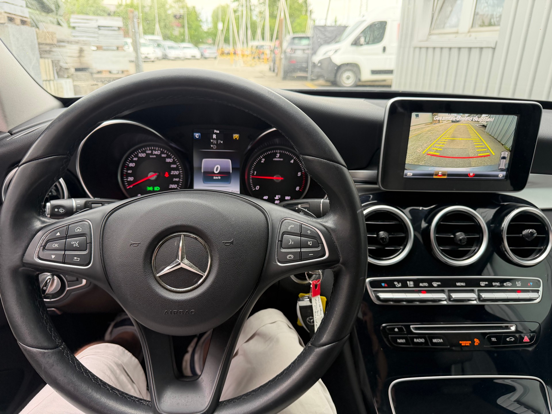 MERCEDES-BENZ C 250 BlueTEC 4Matic 7G-Tronic-image-11