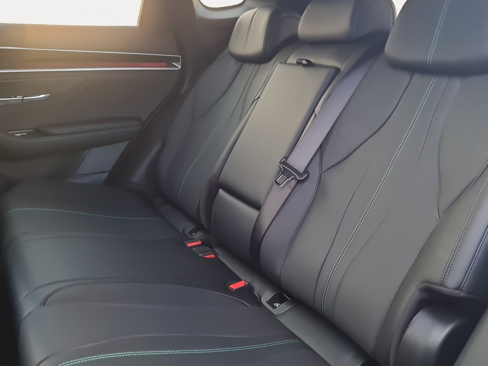 BYD Seal U DM-i Design AWD-image-14