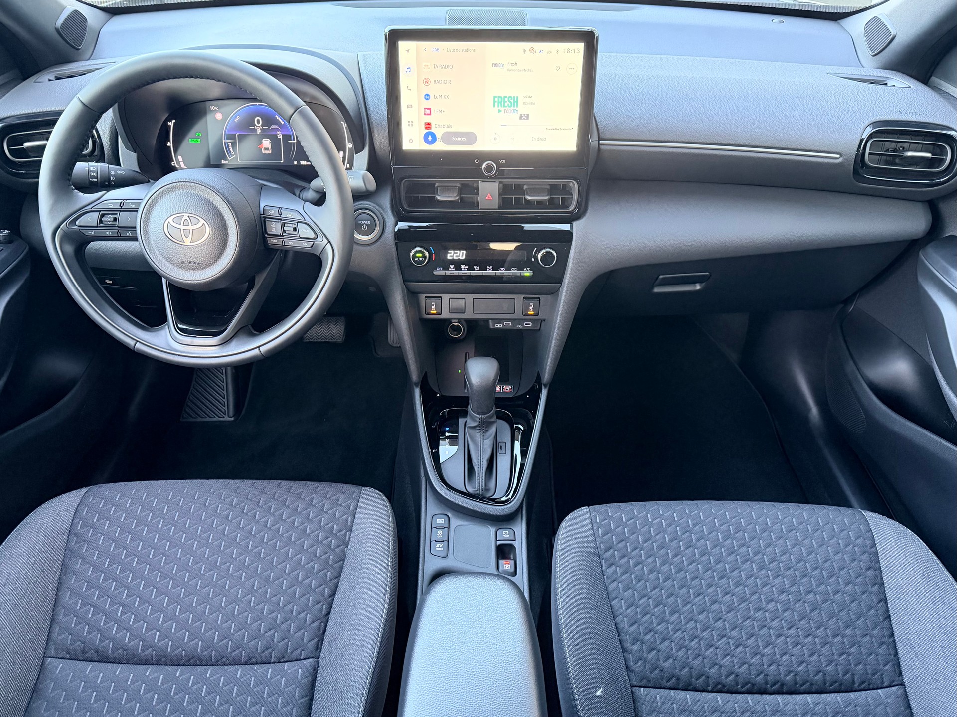TOYOTA Yaris Cross 1.5 Trend e-CVT-image-10