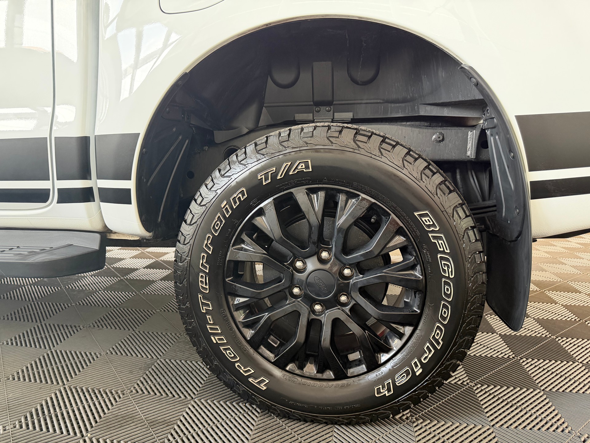FORD Ranger Stormtrak 2.0 Eco Blue 4x4 A-image-8