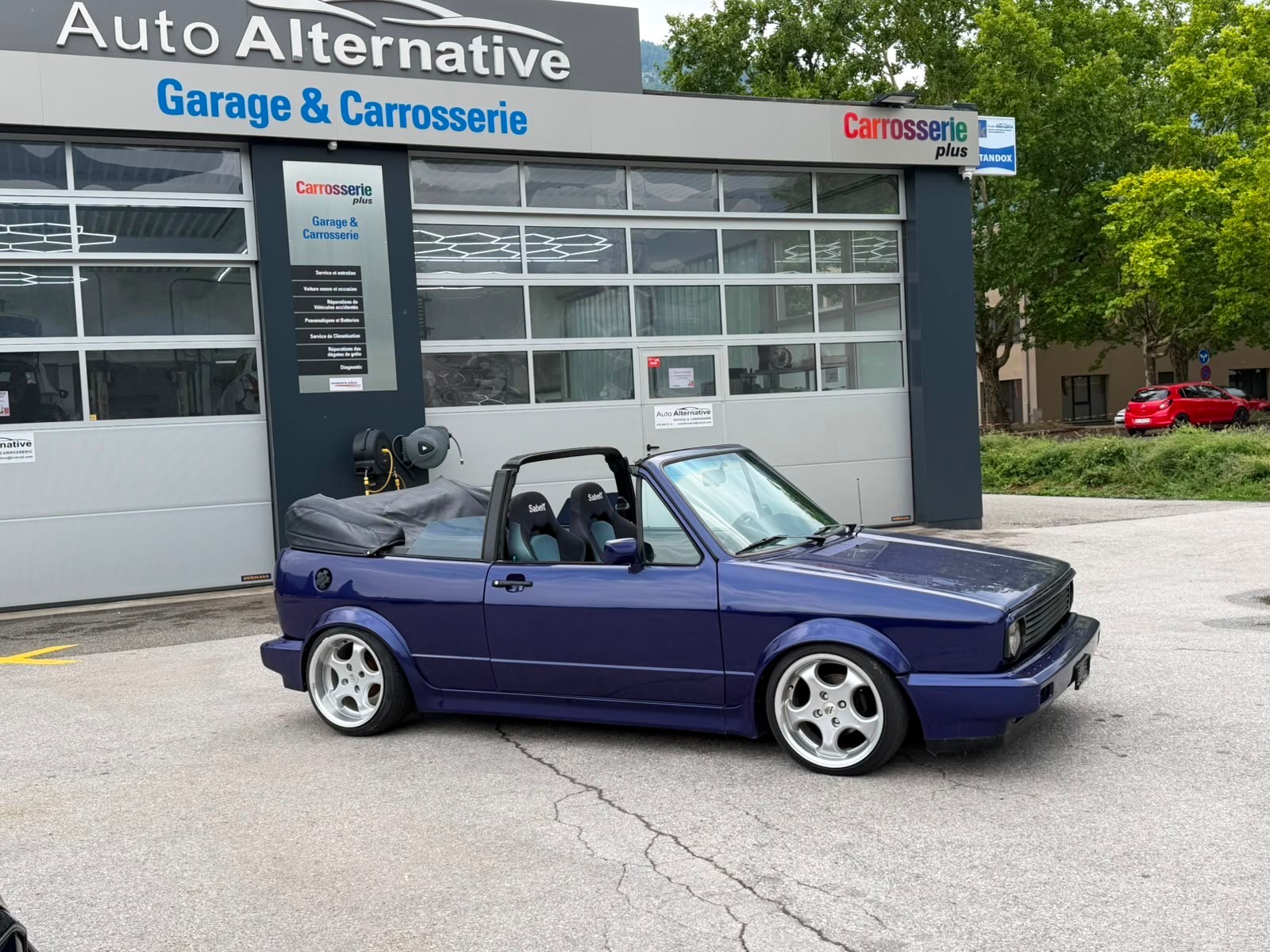 VW Golf Cabriolet 1800 (GL)-showroom-element-1