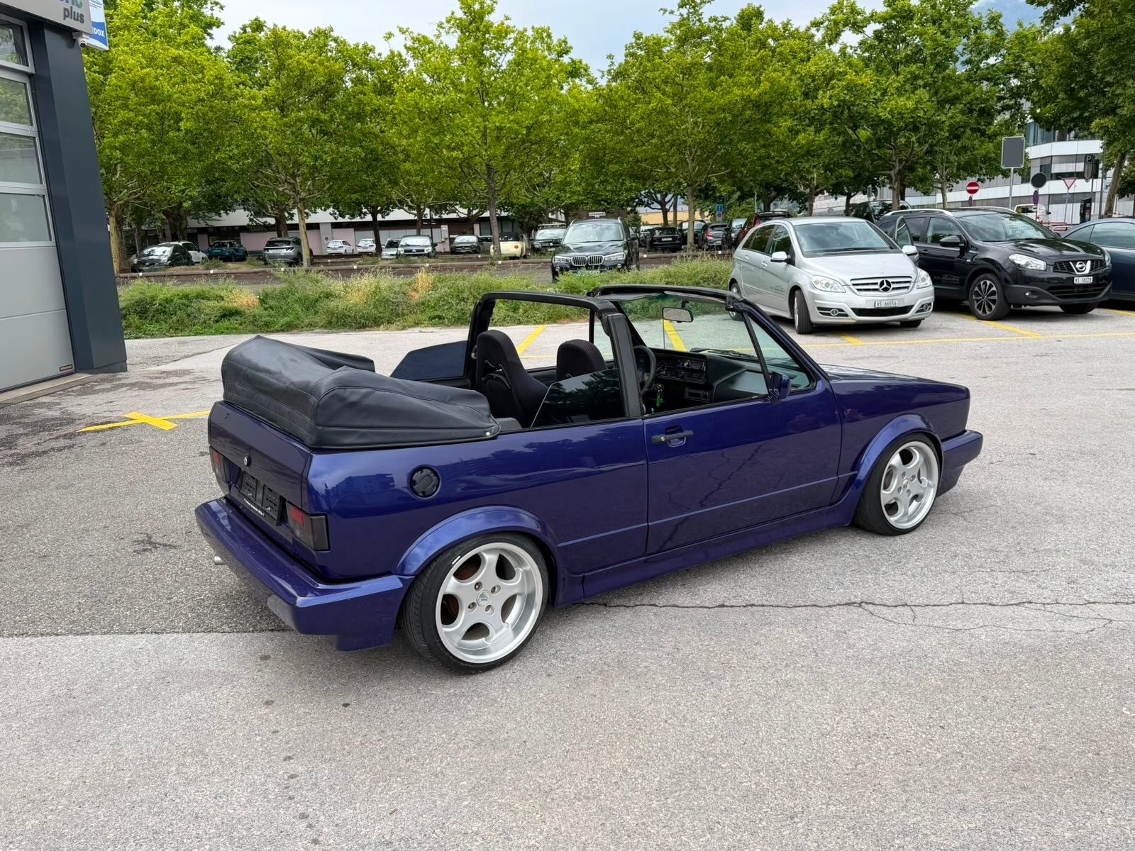 VW Golf Cabriolet 1800 (GL)-showroom-element-2