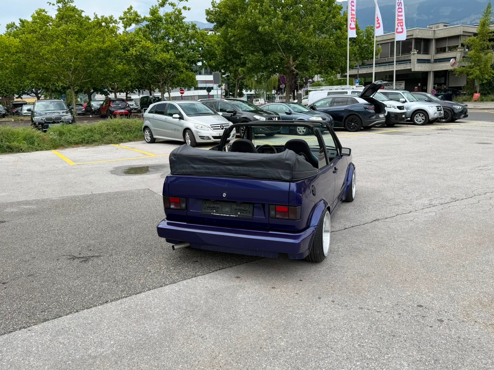 VW Golf Cabriolet 1800 (GL)-showroom-element-3
