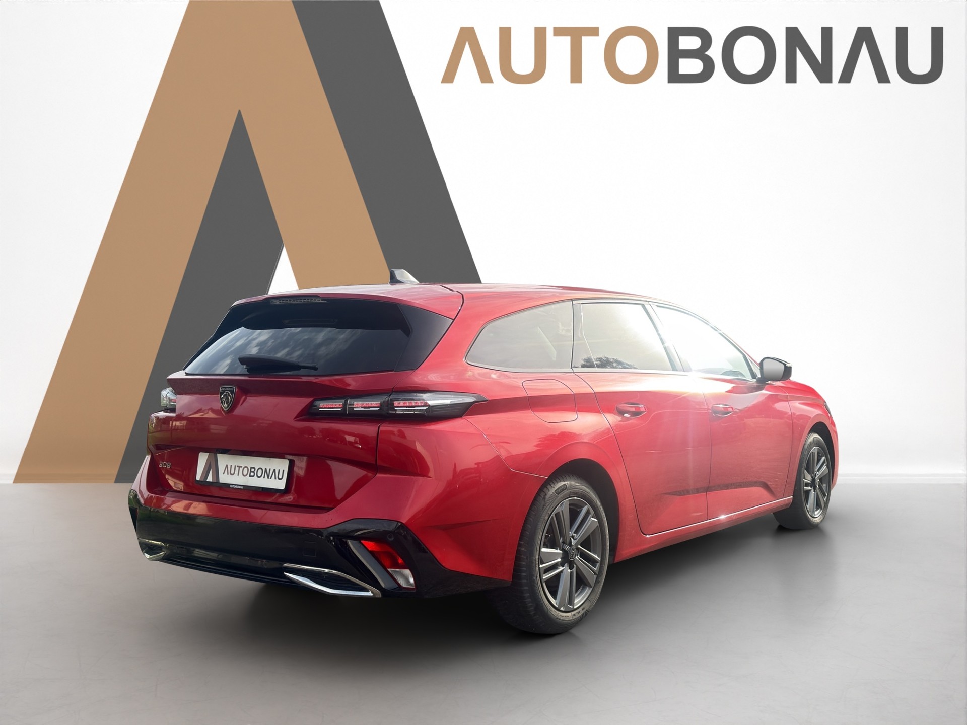 PEUGEOT 308 SW 1.2 PureTech Allure-image-4