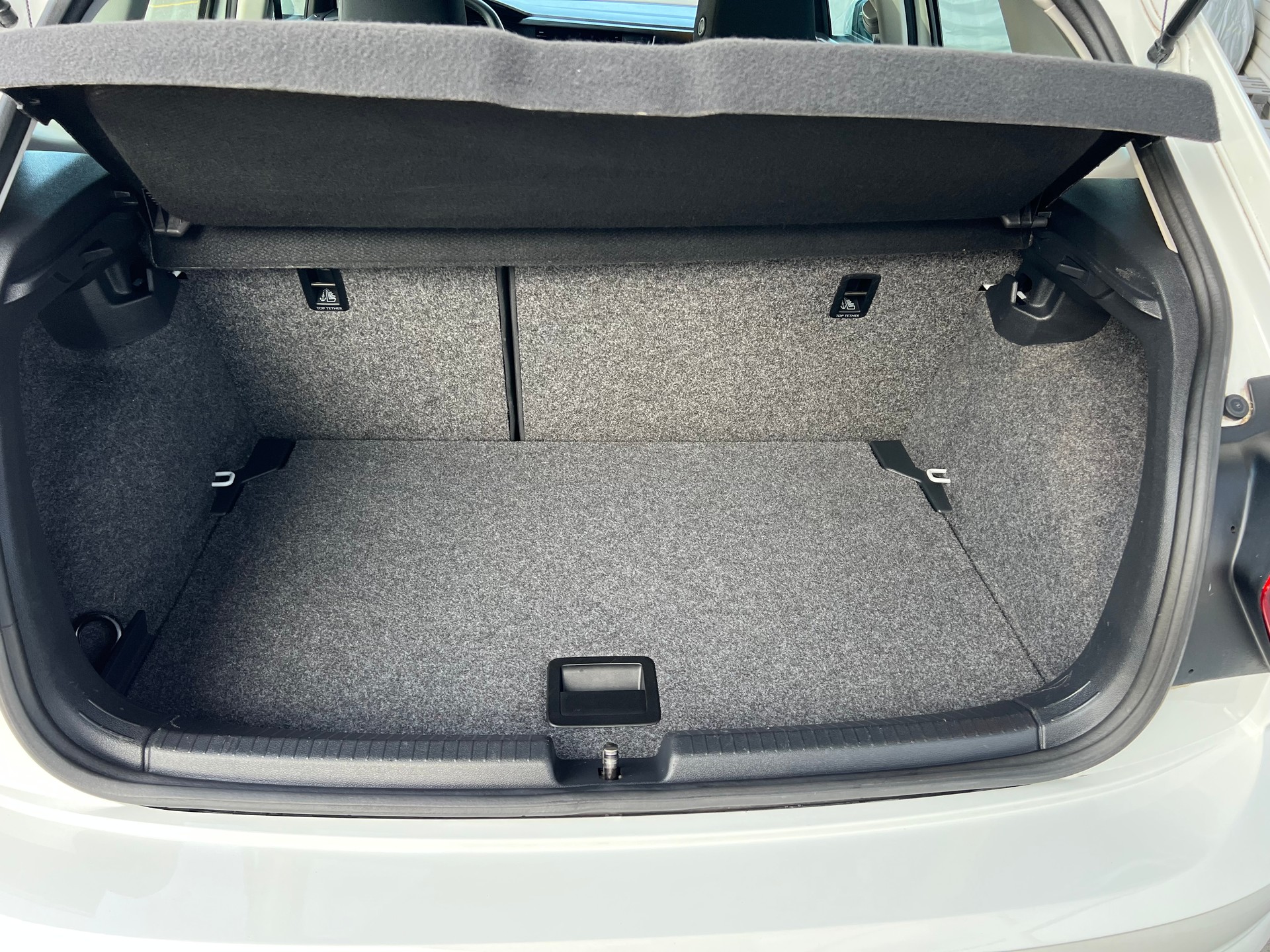VW Polo 1.0 BMT Comfortline ** Klima * App Navi * Tempmat * 8fachbereift * frisch ab MFK * 1 Jahr Garantie möglich **-image-8