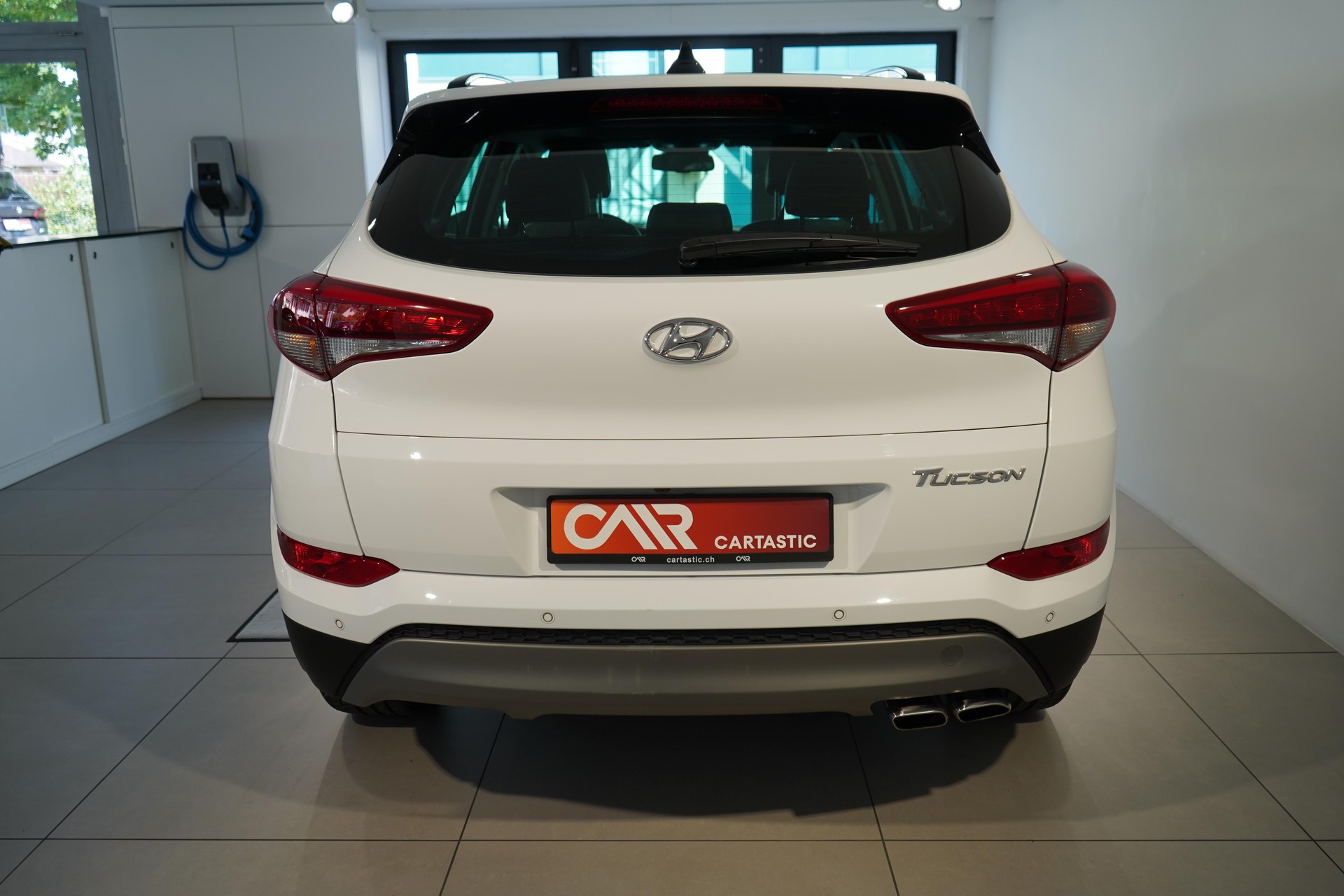 HYUNDAI Tucson 2.0 CRDi 185 Plena 4WD-showroom-element-3