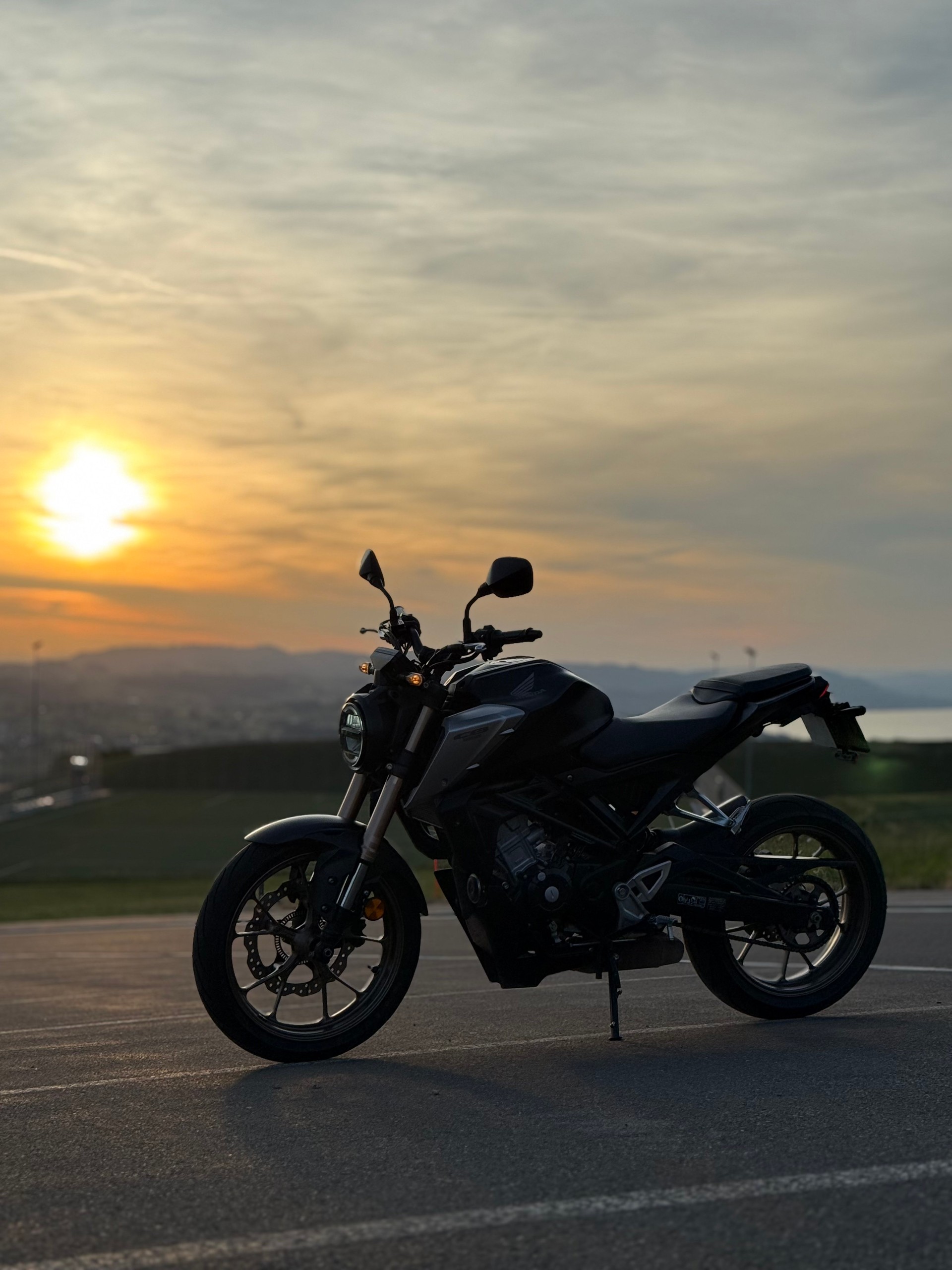 HONDA CB 125 R