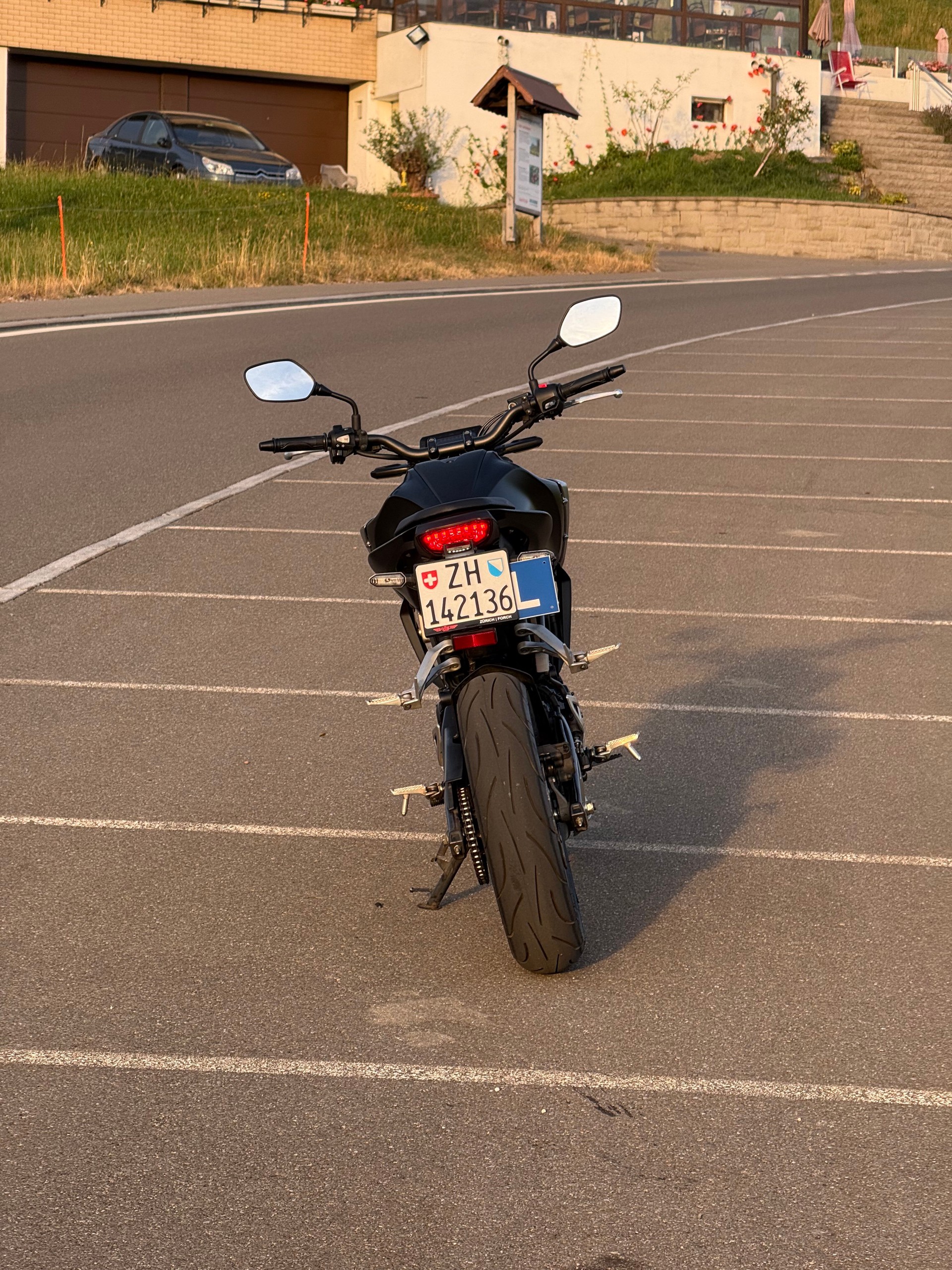 HONDA CB 125 R-image-6