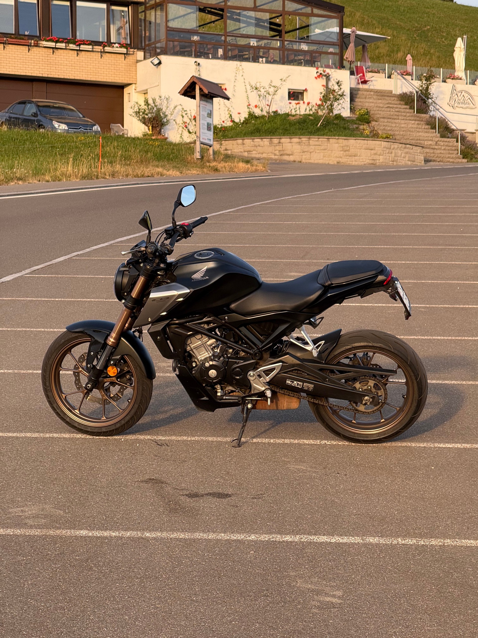 HONDA CB 125 R-image-4