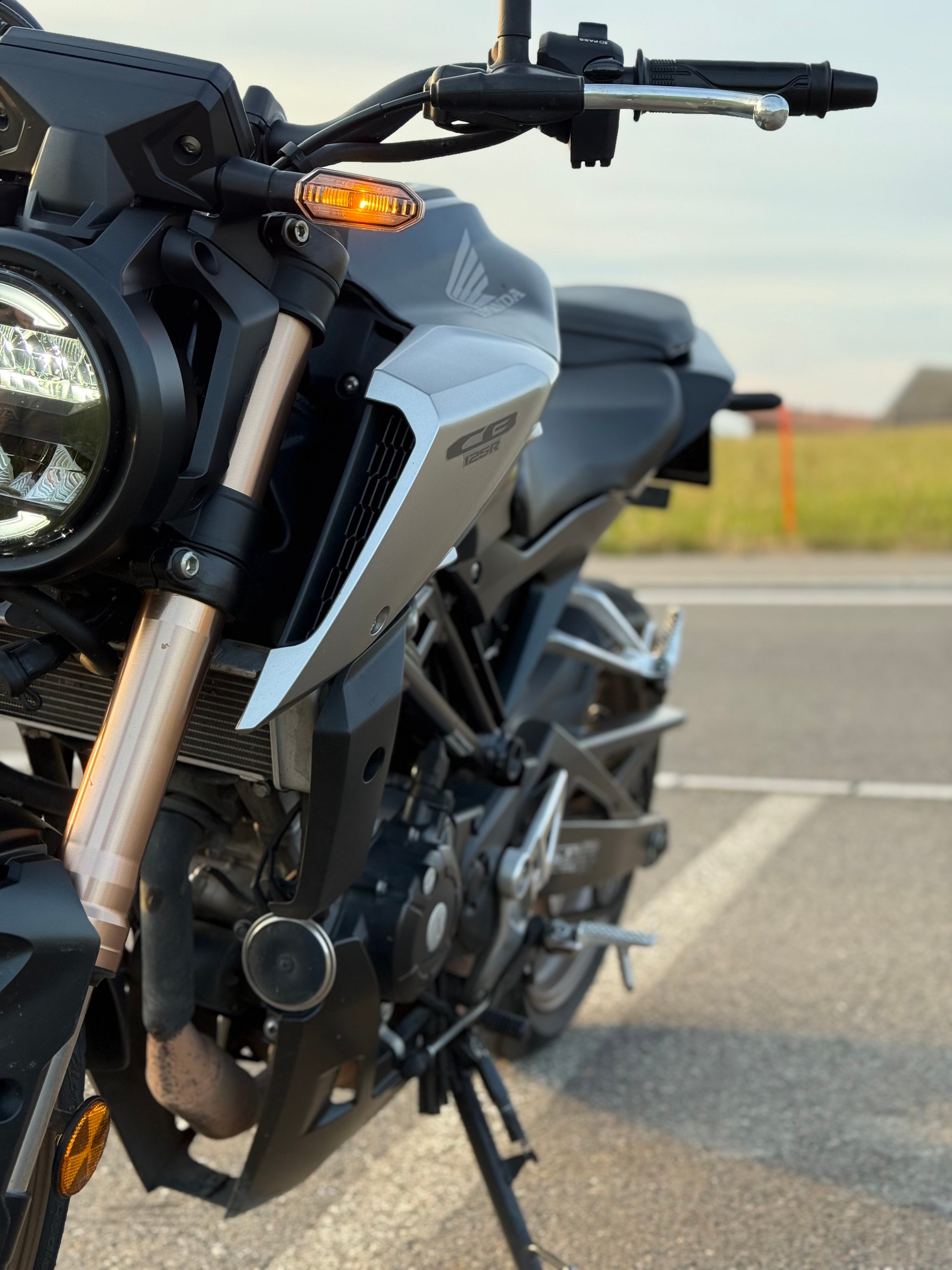 HONDA CB 125 R-image-9