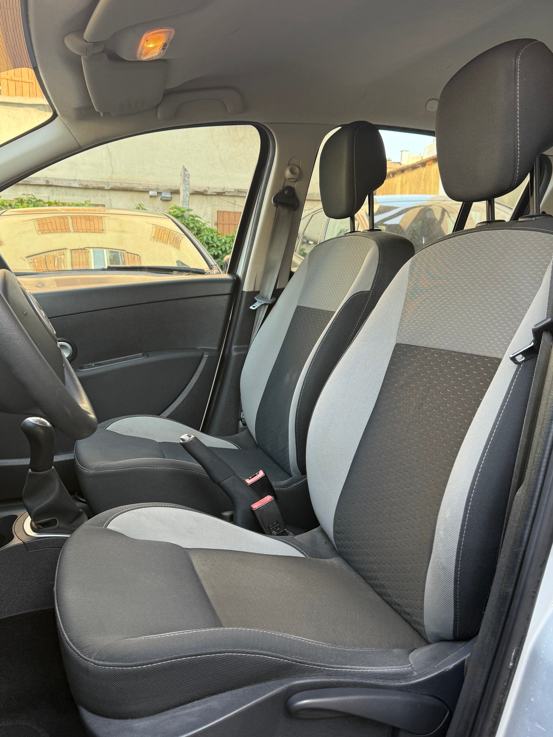 RENAULT Clio 1.2 16V Expression-image-4