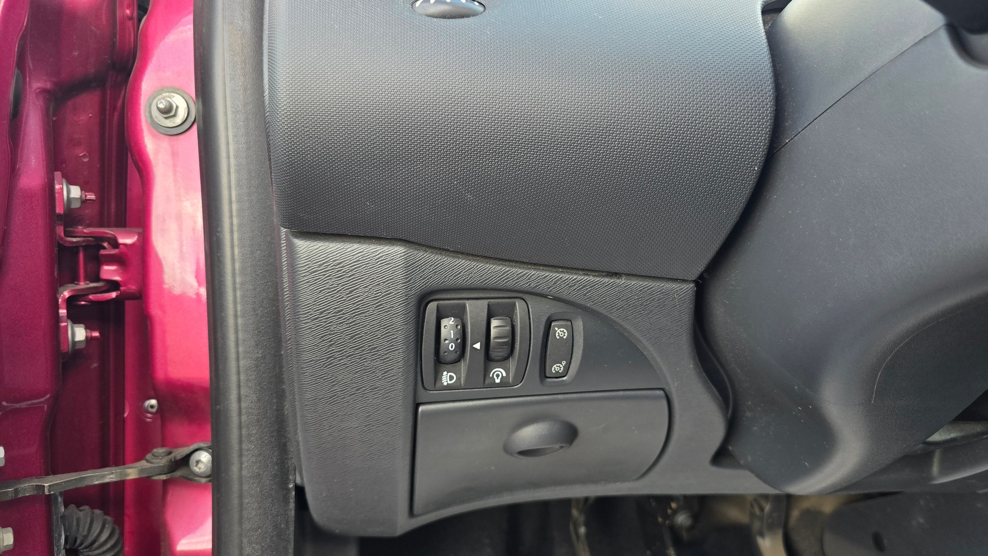 RENAULT Twingo 1.2 16V Liberty-image-25