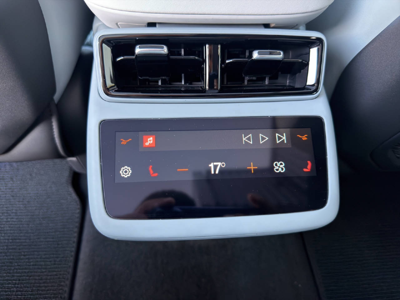 POLESTAR 4 Long Range Single Motor-image-17