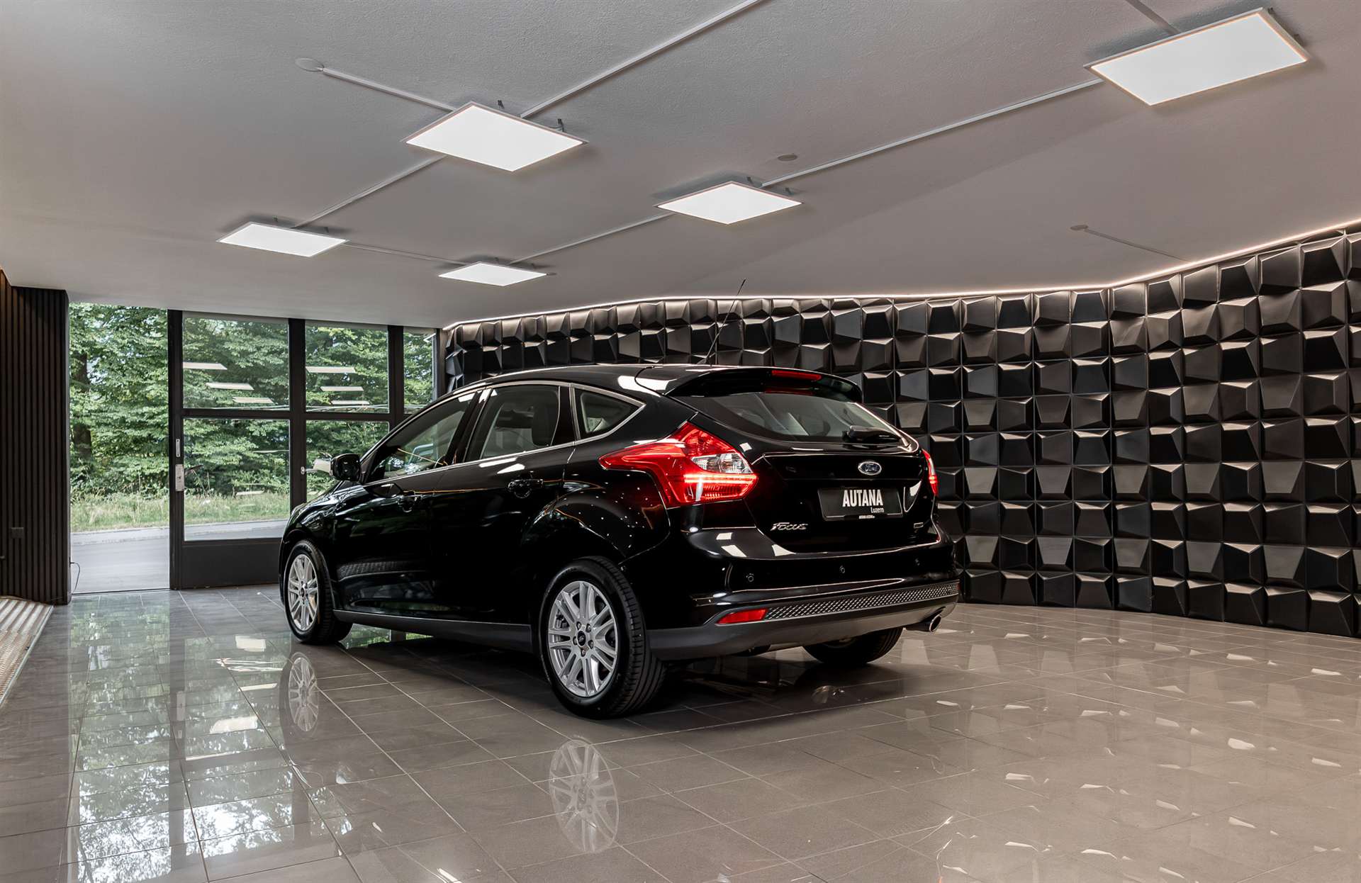 FORD Focus 1.6 SCTi Titanium-showroom-element-2