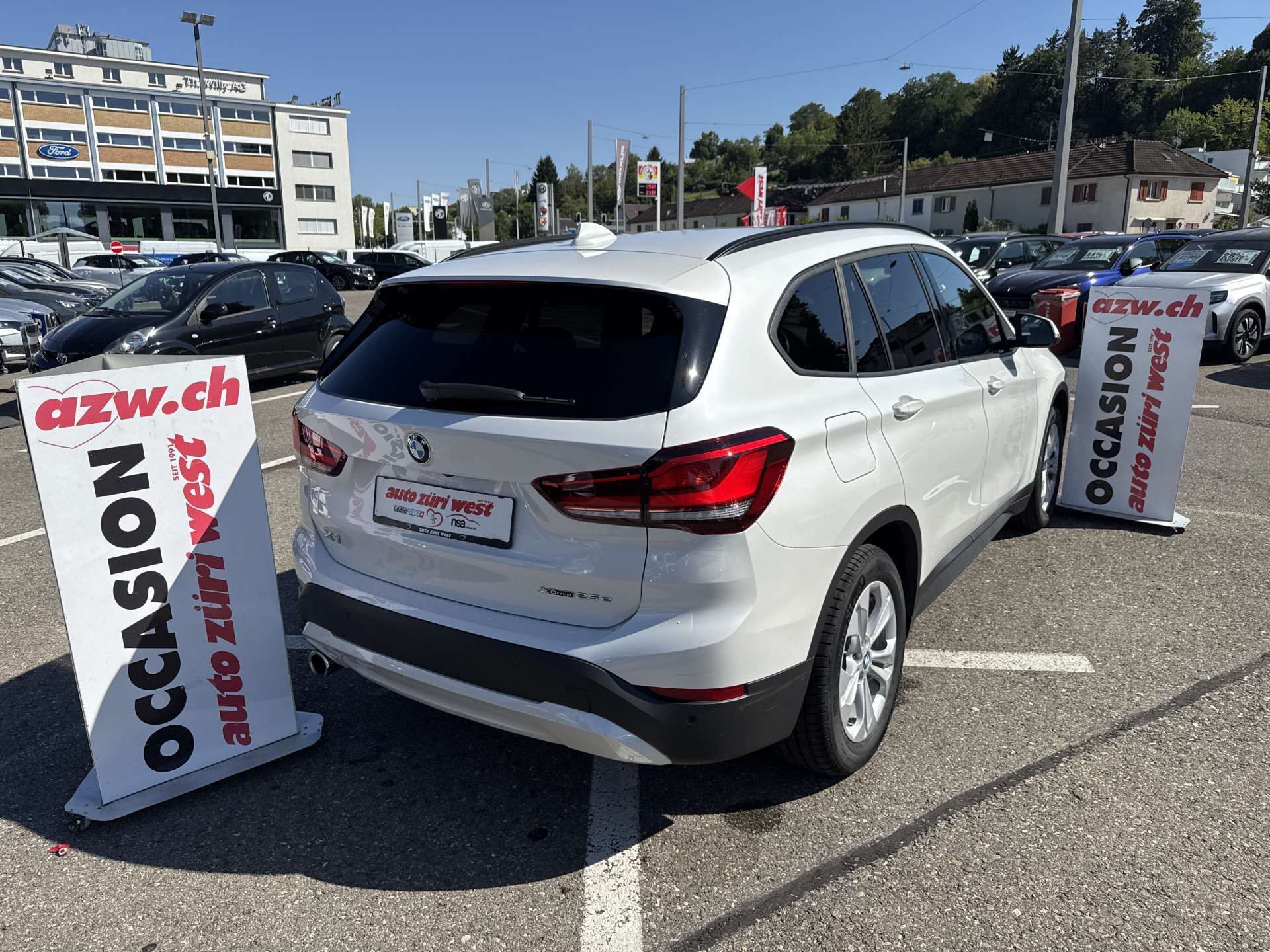 BMW X1 xDrive 25e 220PS Steptronic-Automat-showroom-element-2
