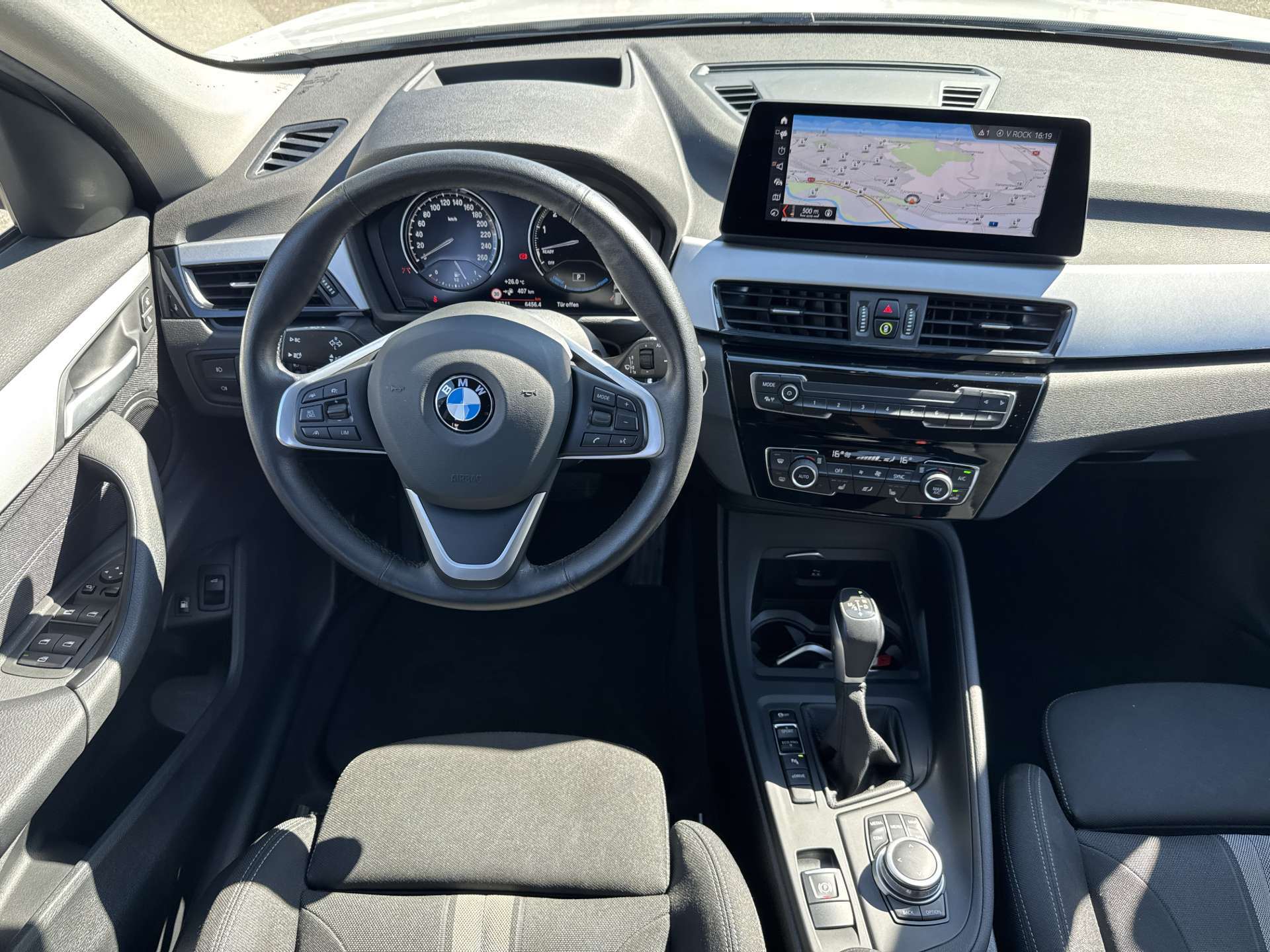 BMW X1 xDrive 25e 220PS Steptronic-Automat-image-4