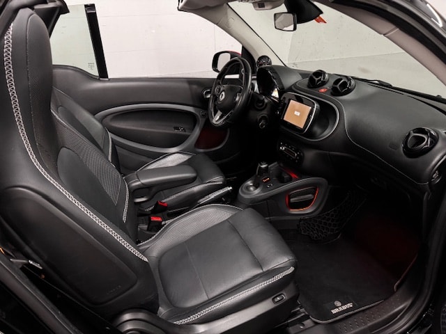 SMART fortwo Brabus Cabrio 109 Xclusive twinmatic-image-14