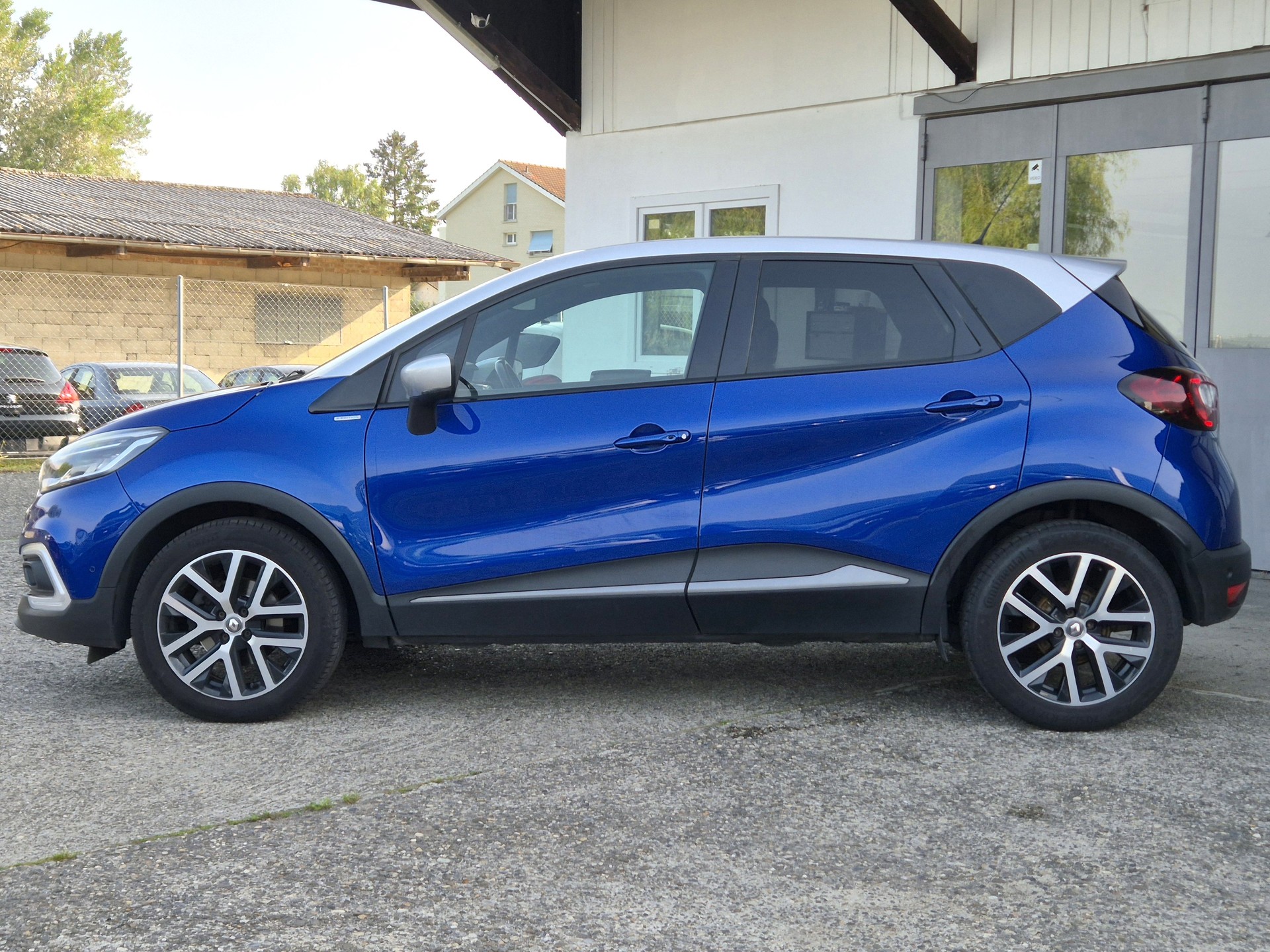 RENAULT Captur 1.3 T 16V S-Edition EDC-image-7