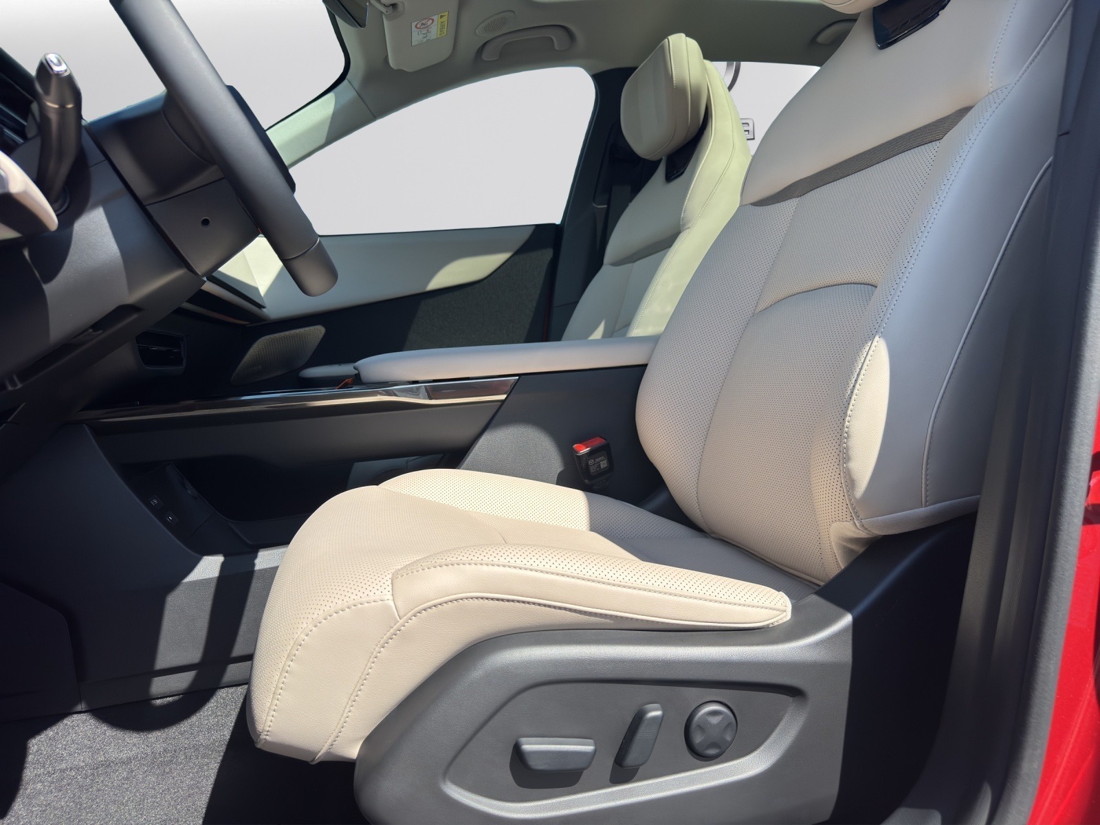 MAZDA CX-6e-image-6