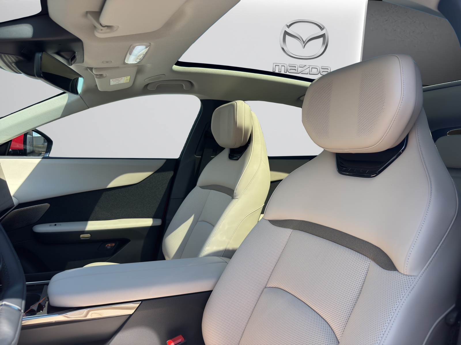 MAZDA CX-6e-image-7