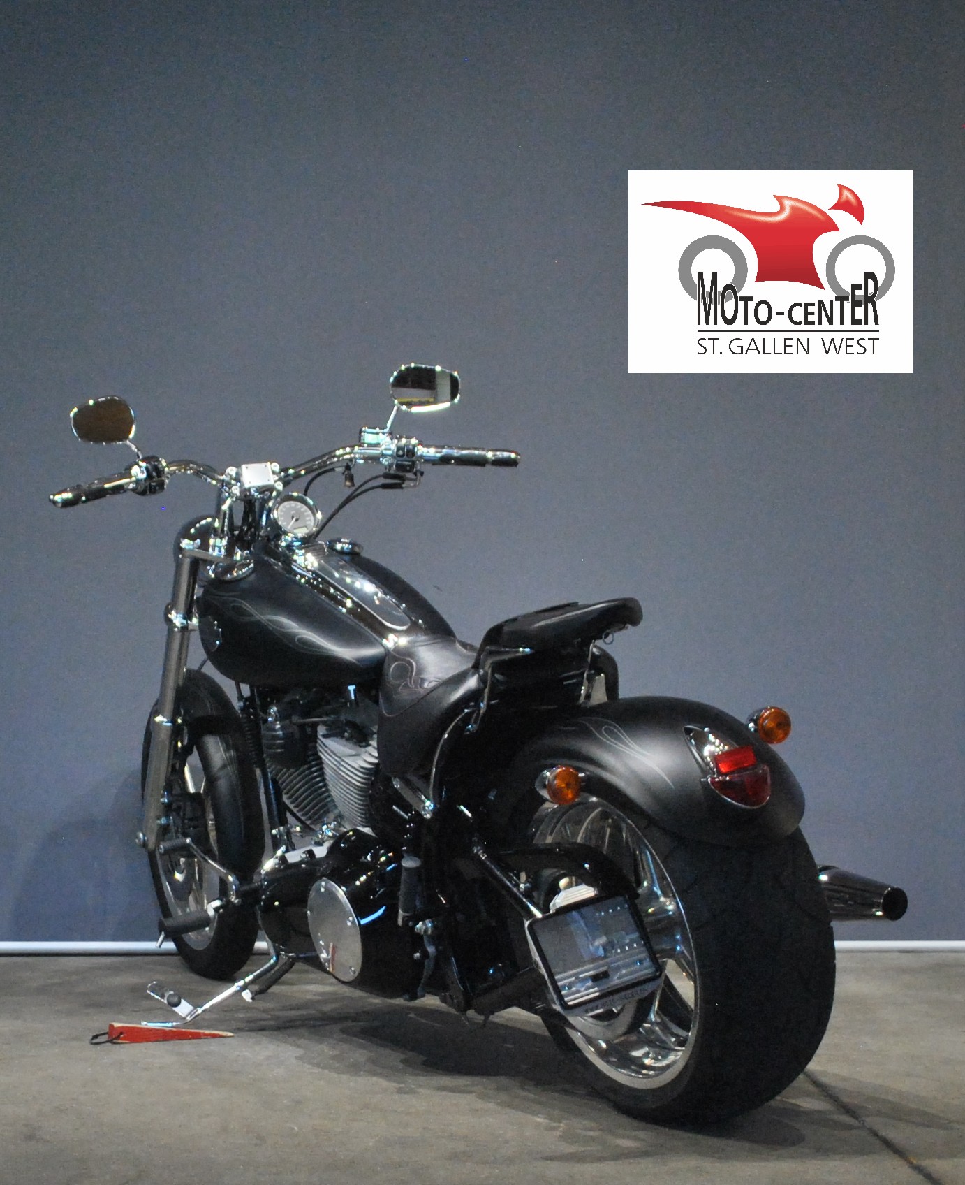 HARLEY-DAVIDSON FXCWC-image-3