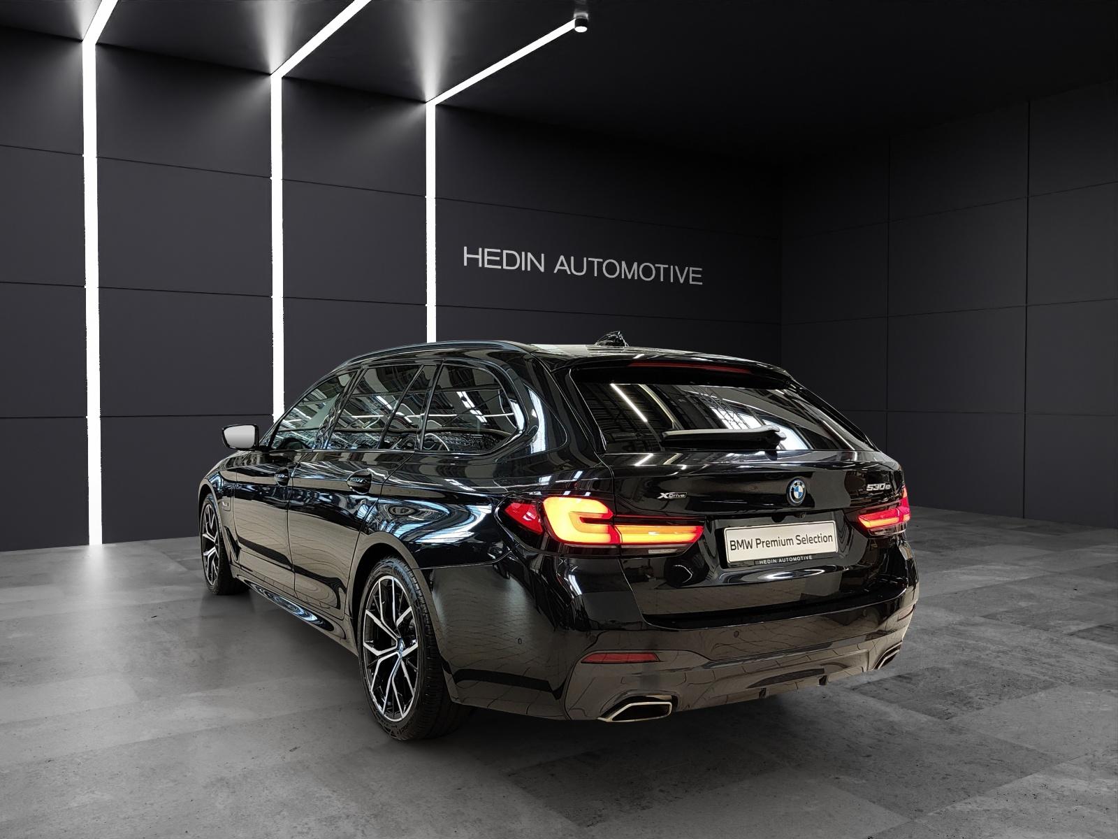 BMW 530e xDrive Touring M Sport Pure Harman/Kardon Surround Sound-showroom-element-3