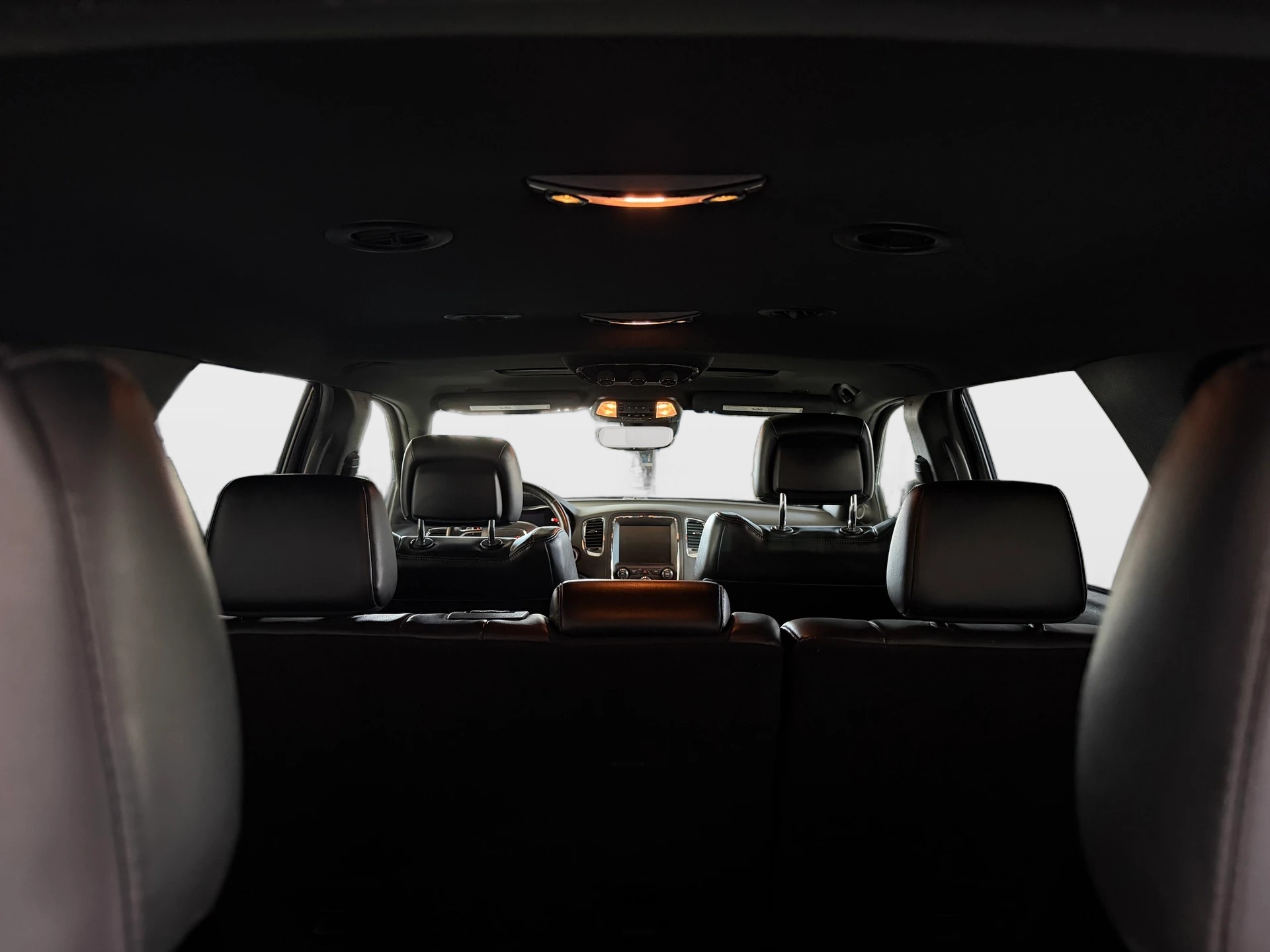 DODGE Durango R/T 5.7 AWD | Frisch MFK | Tiefergelegt | Schiebedach | 7-Plätzer-image-14