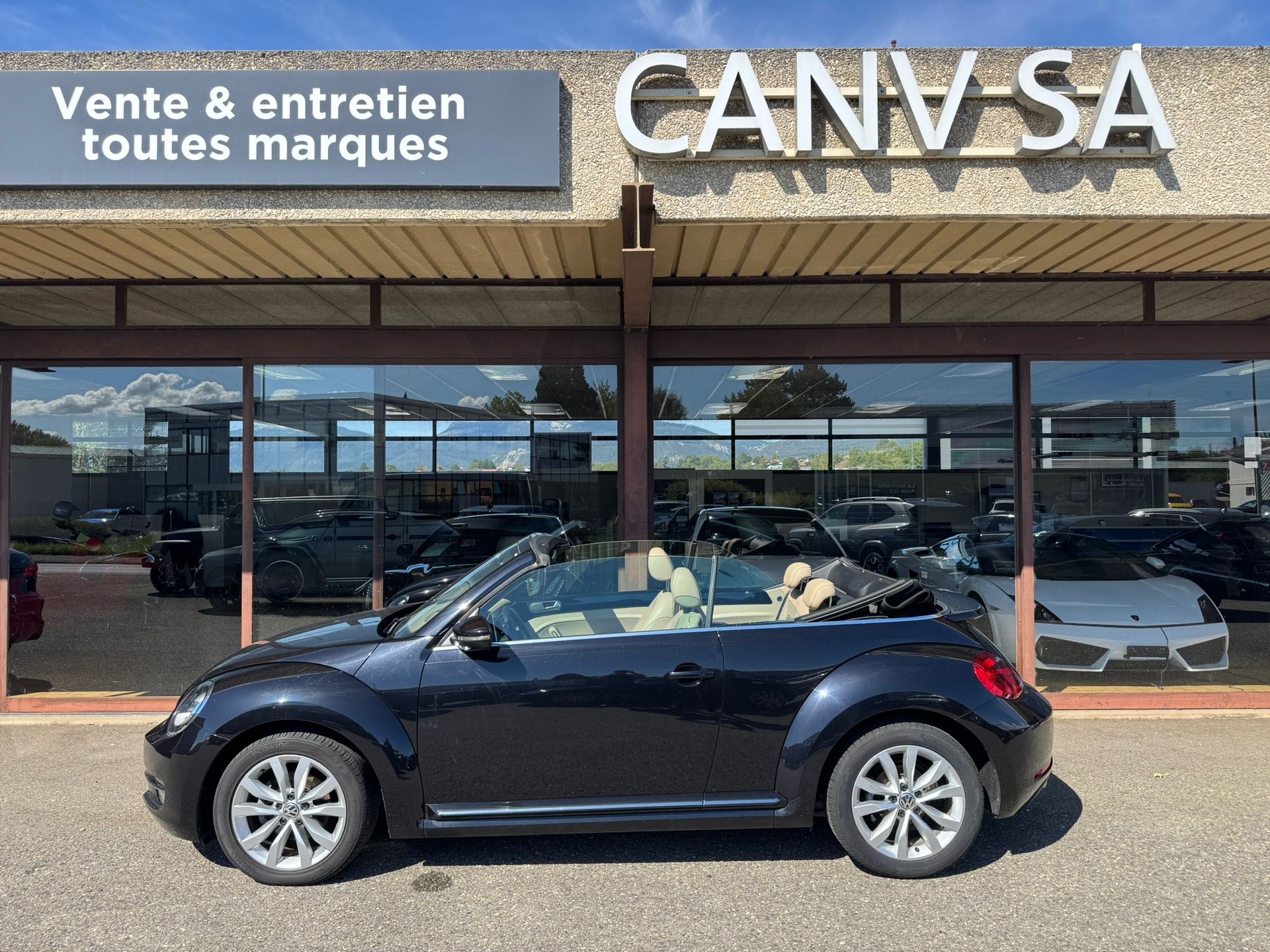 VW Beetle Cabrio 2.0 TDI Design-image-9