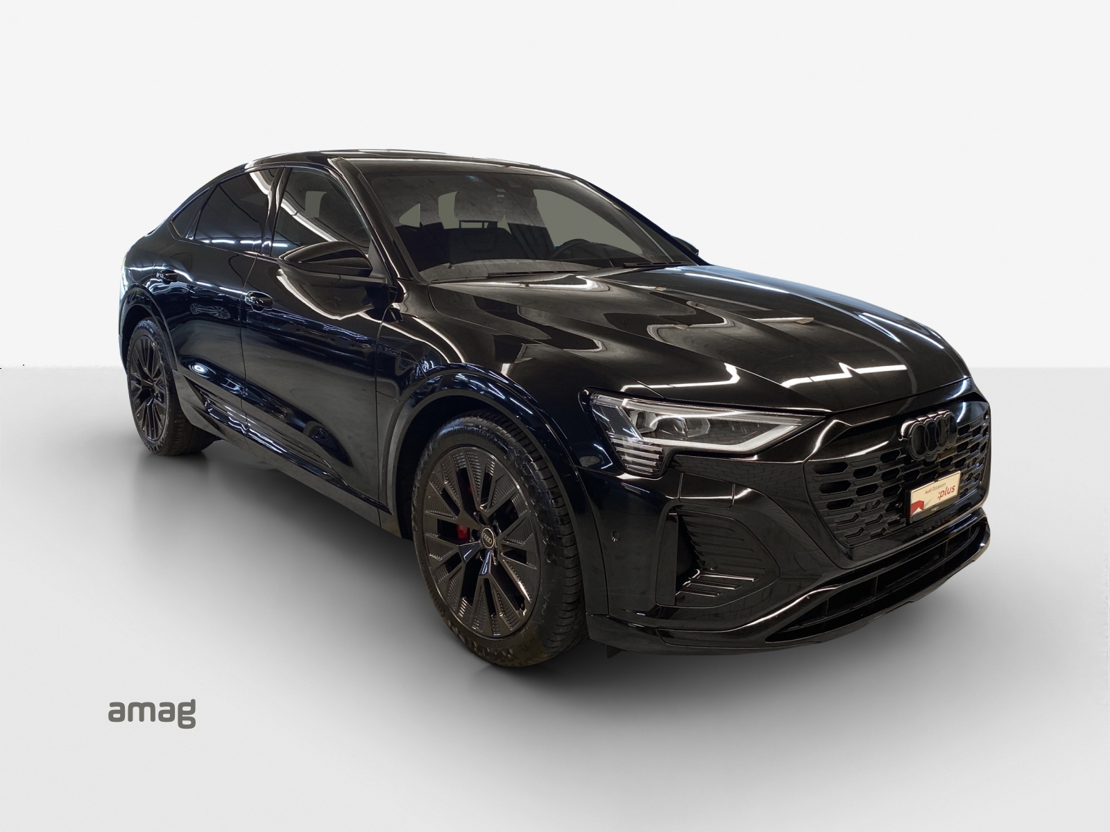 AUDI Q8 Sportback 55 e-tron Black Edition quattro-image-5