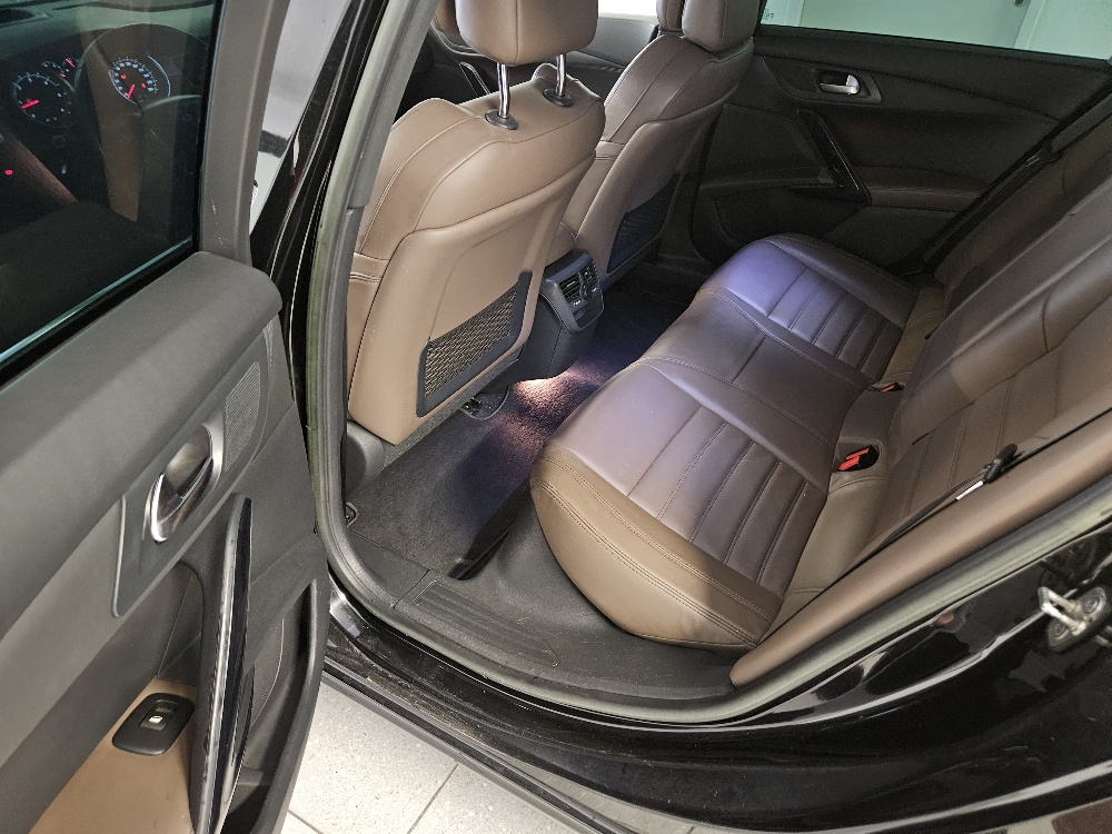 PEUGEOT 508 SW 2.2 HDI GT Automatic-image-16