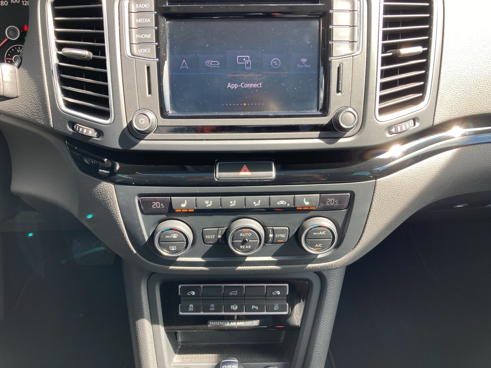 VW Sharan 1.4 TSI BlMT Highline DSG-image-10