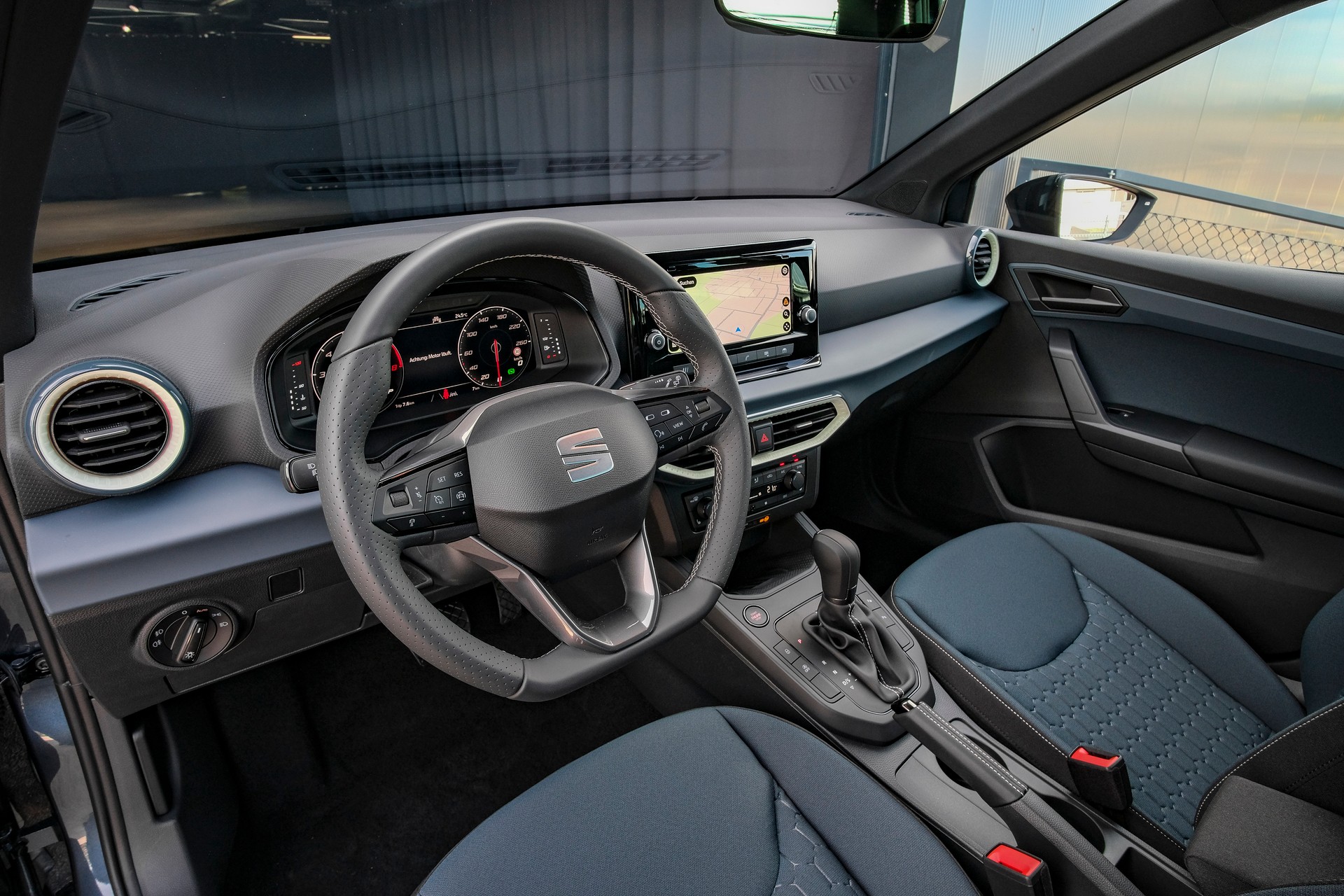 SEAT Arona 1.0 TSI Eco Style DSG-image-12