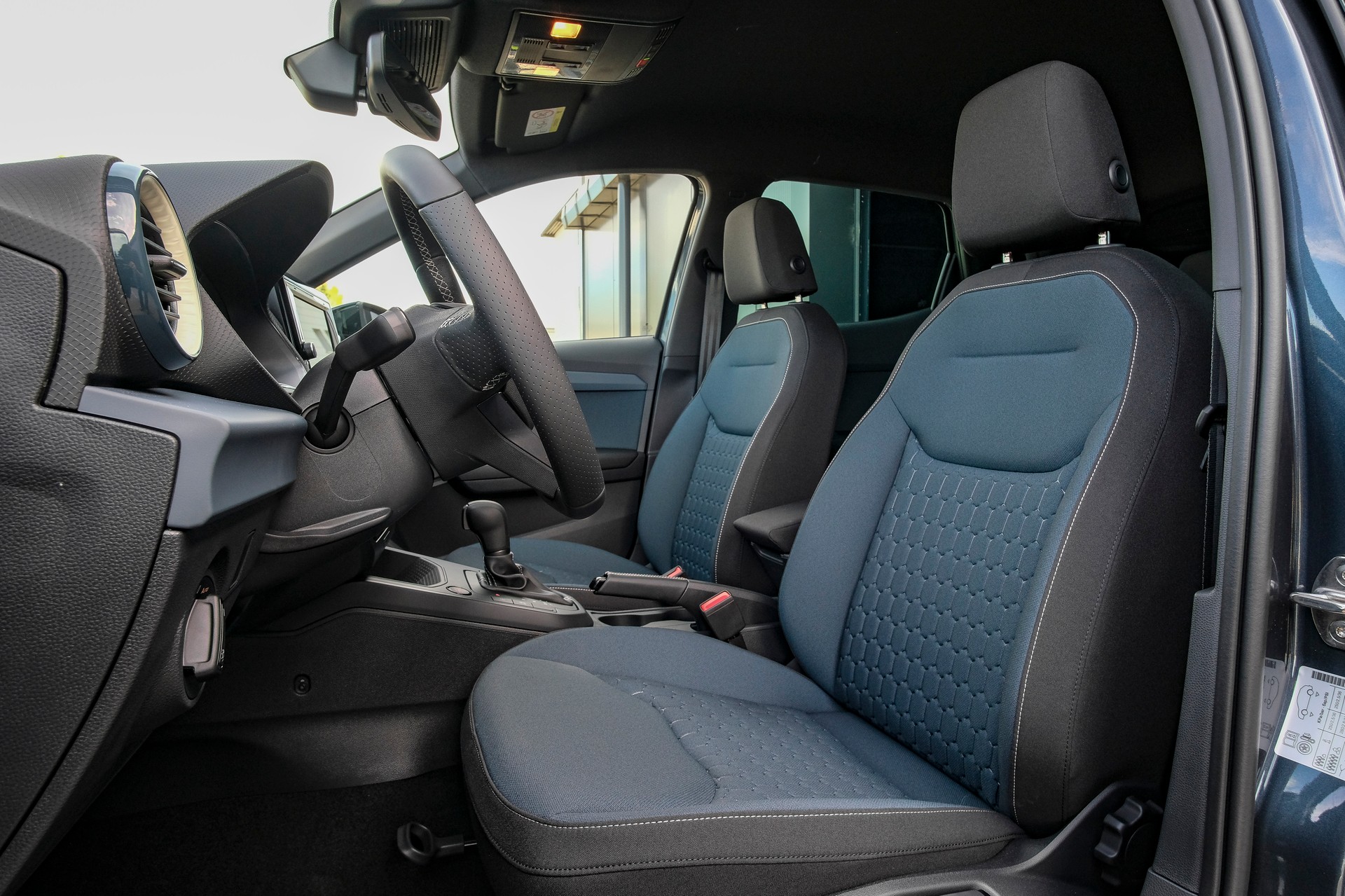 SEAT Arona 1.0 TSI Eco Style DSG-image-9
