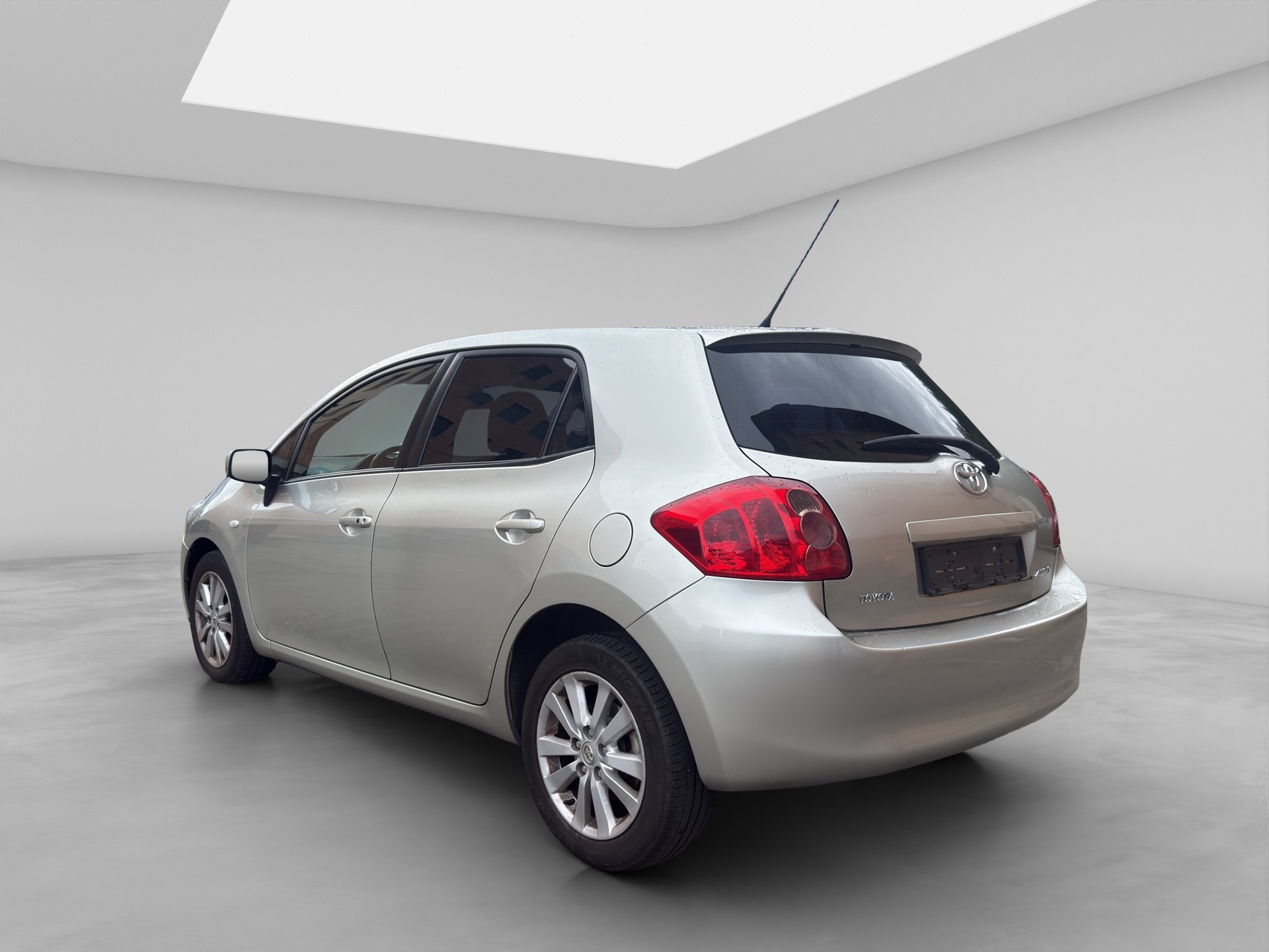TOYOTA Auris 1.6 Linea Luna-showroom-element-3