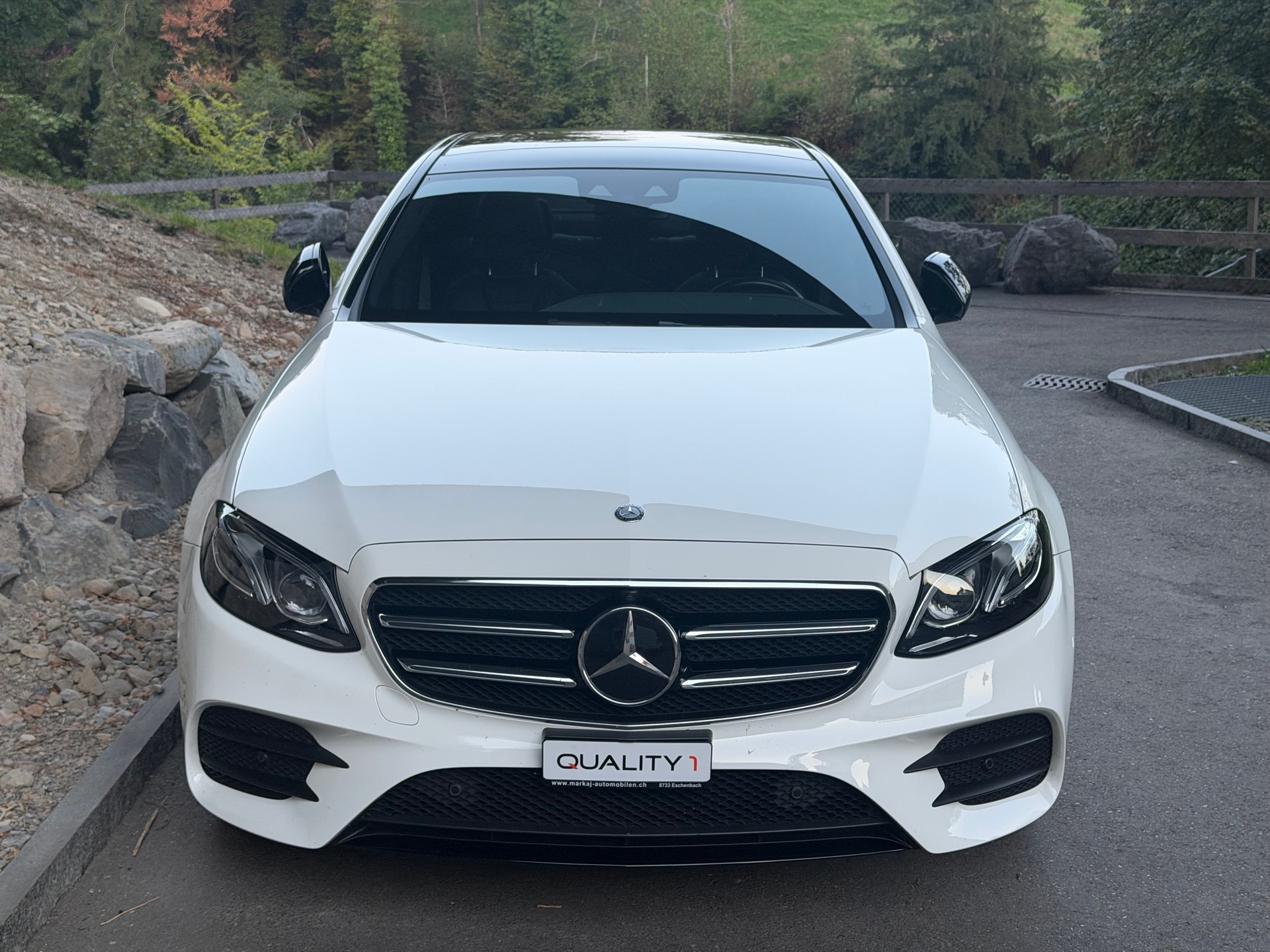 MERCEDES-BENZ E 400 AMG Line 4Matic 9G-Tronic-image-1