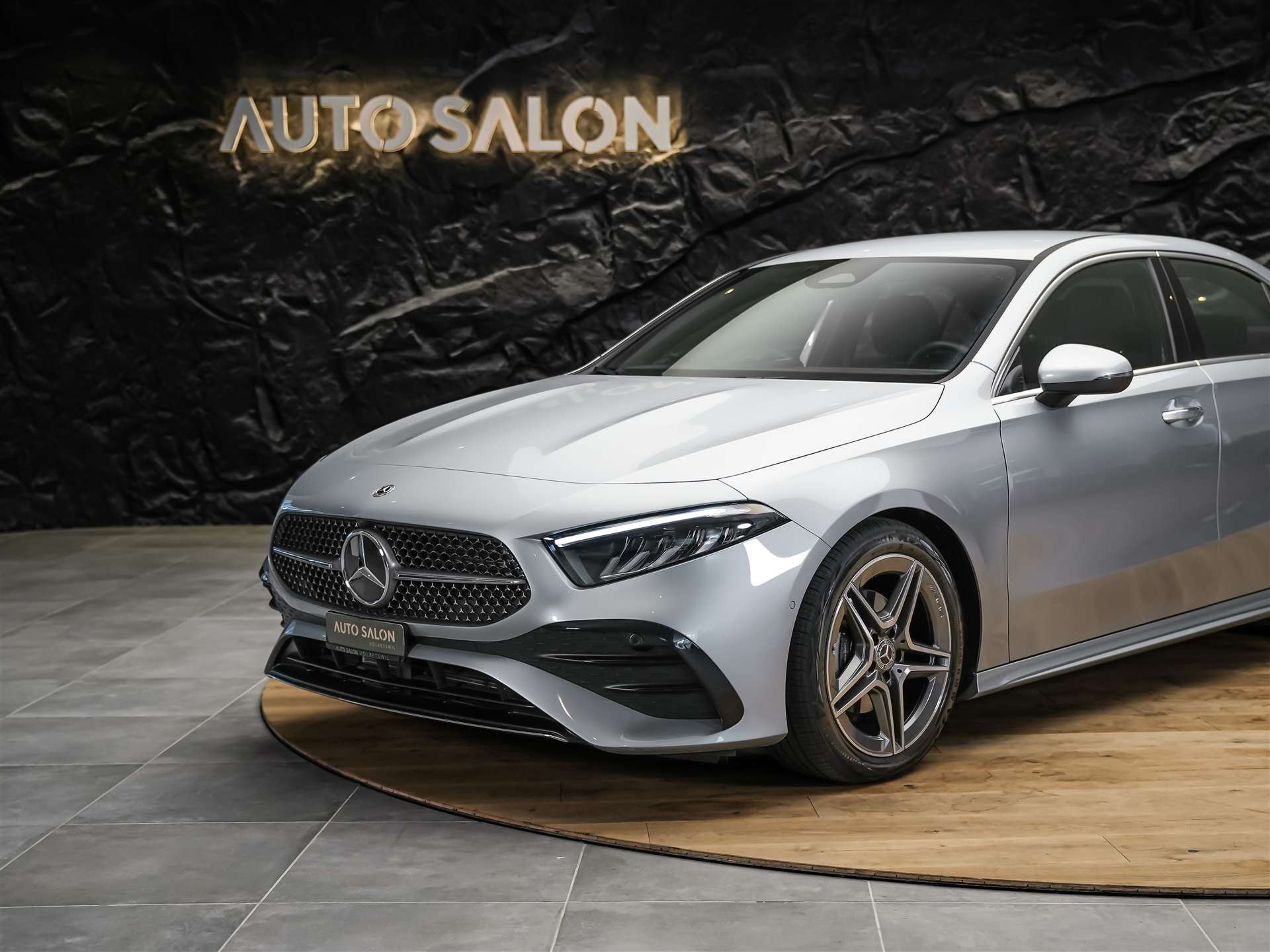 MERCEDES-BENZ A 200 d AMG Line 8G-DCT *LIMOUSINE*Facelift*Lenkradheizung*-image-13