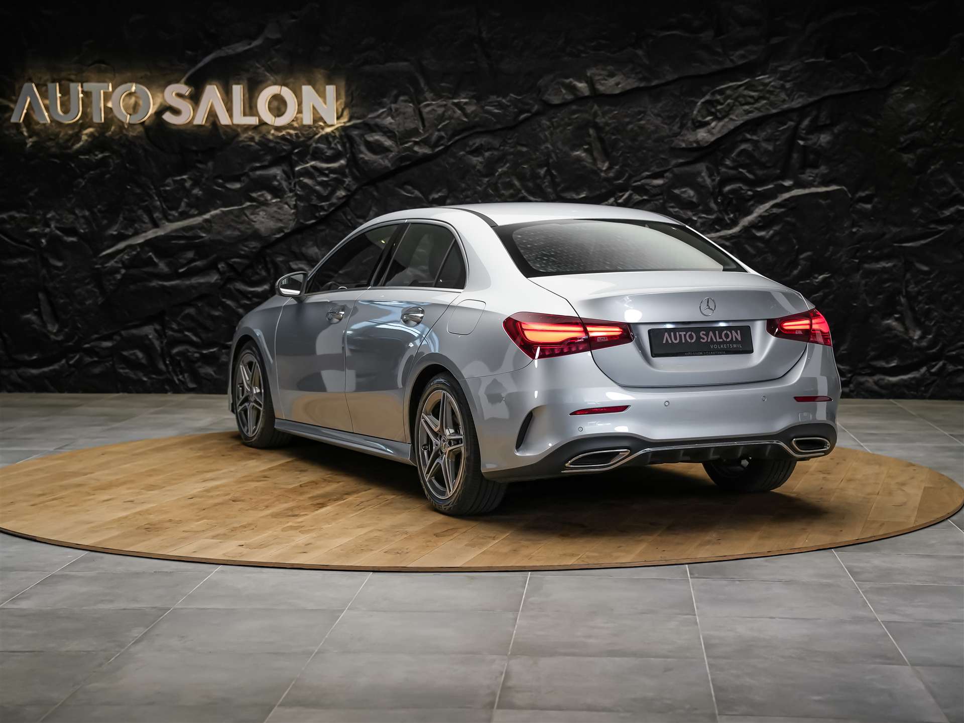 MERCEDES-BENZ A 200 d AMG Line 8G-DCT *LIMOUSINE*Facelift*Lenkradheizung*-showroom-element-3